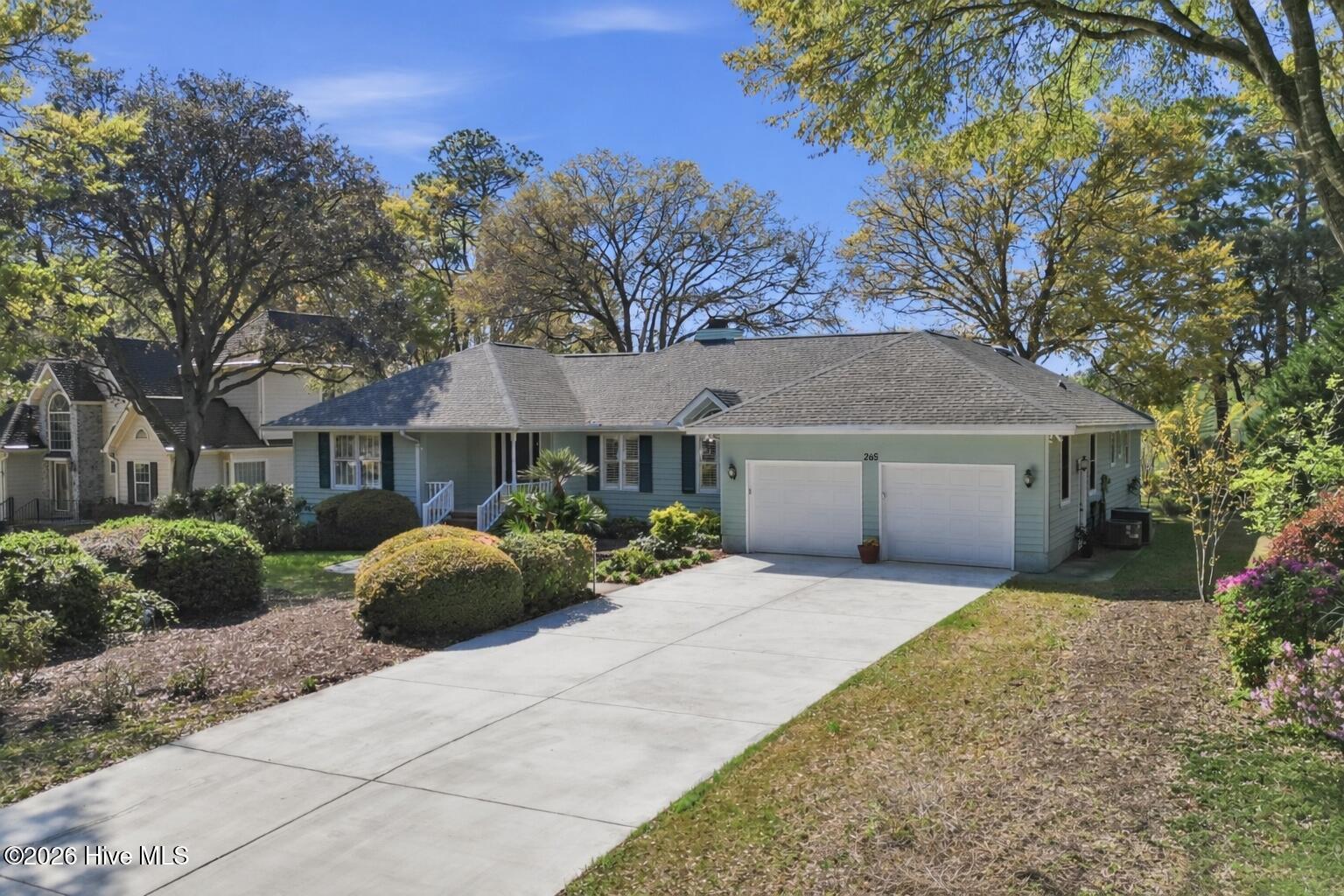 100566184 | Photo 30