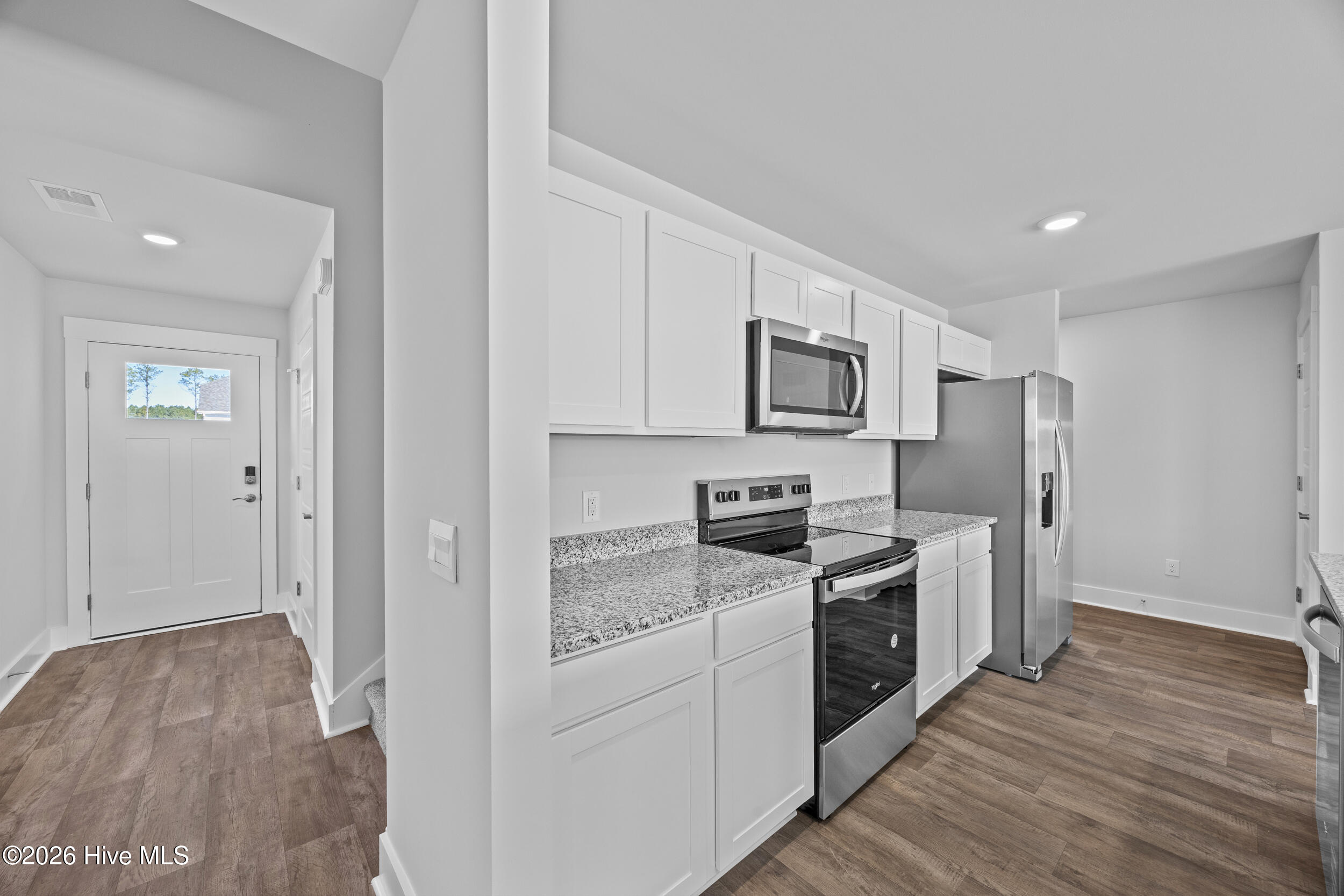 100547458 | Photo 10