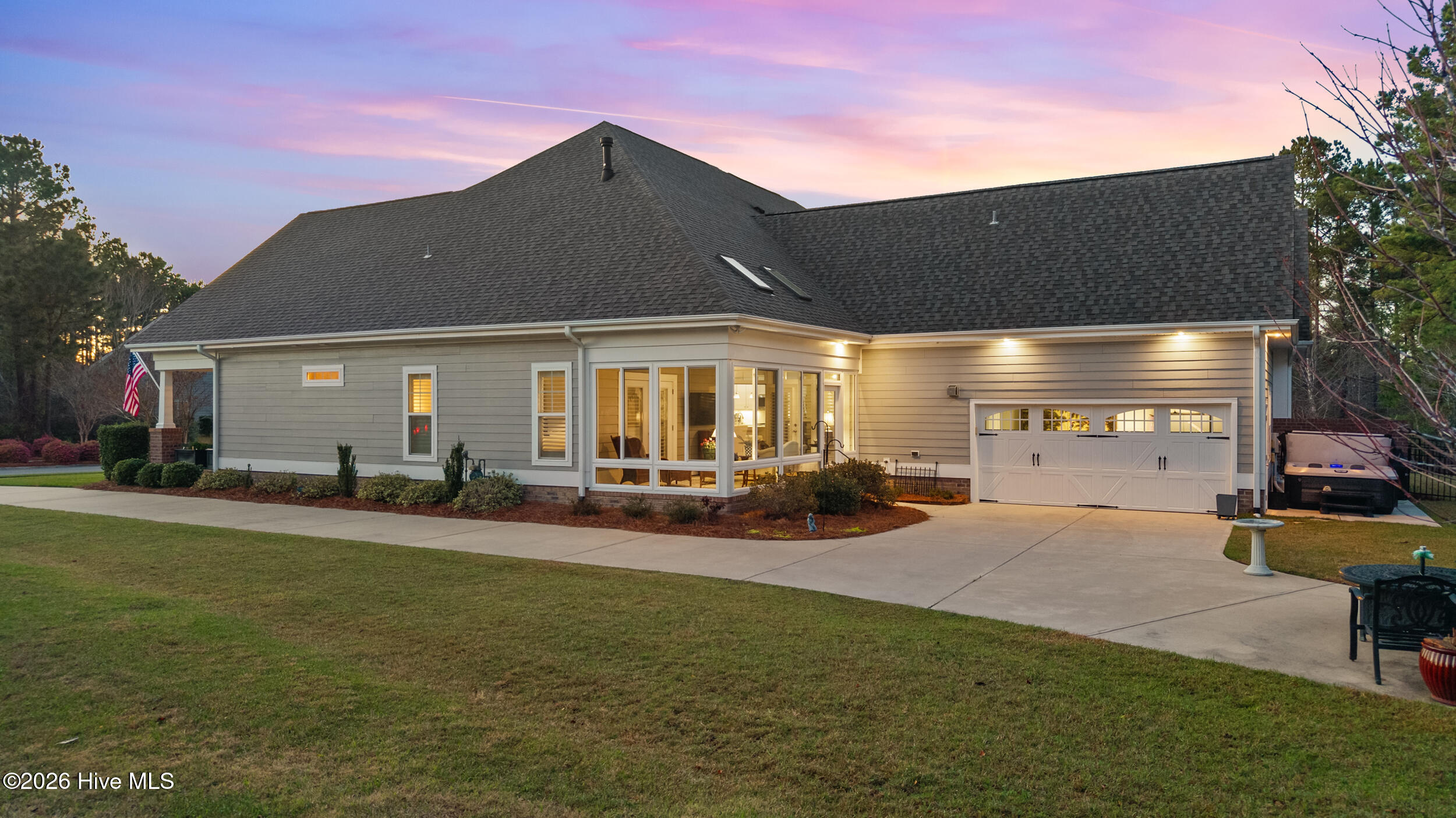 100561173 | Photo 68