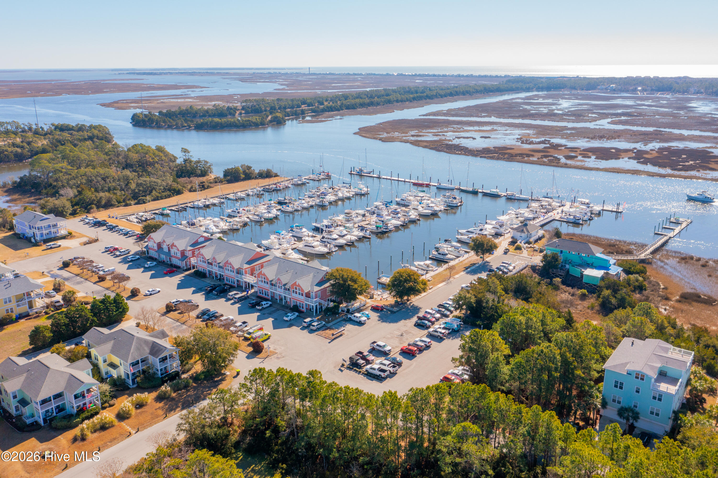 100570621 | Photo 56