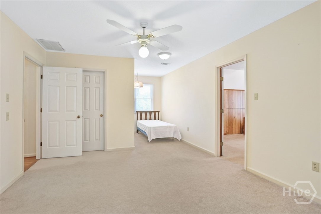 221 Lakeshore Drive