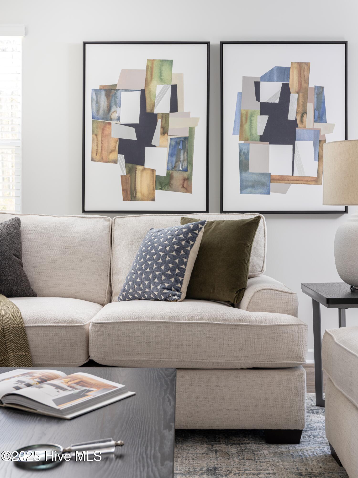 100533532 | Photo 14