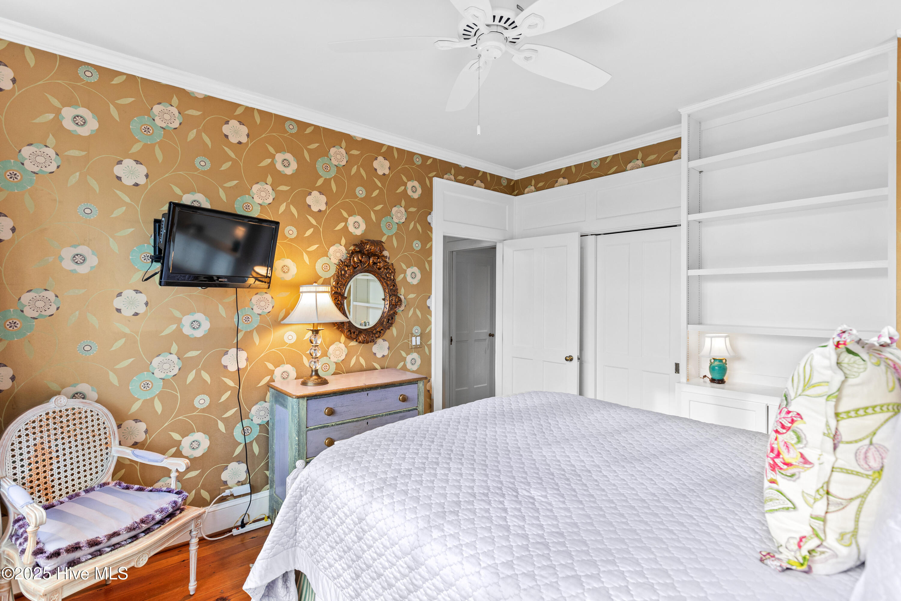 100531454 | Photo 40