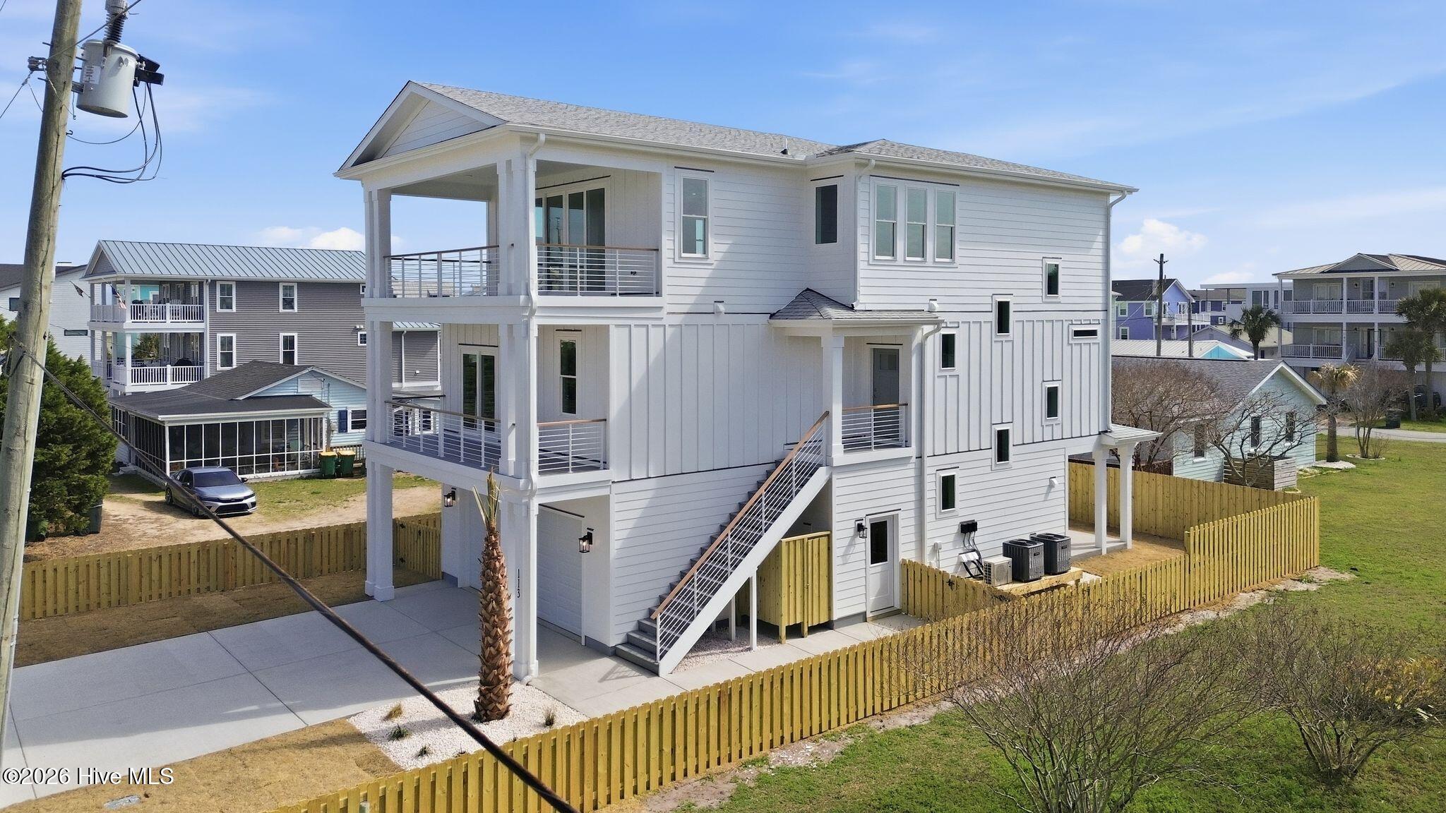 100558491 | Photo 80