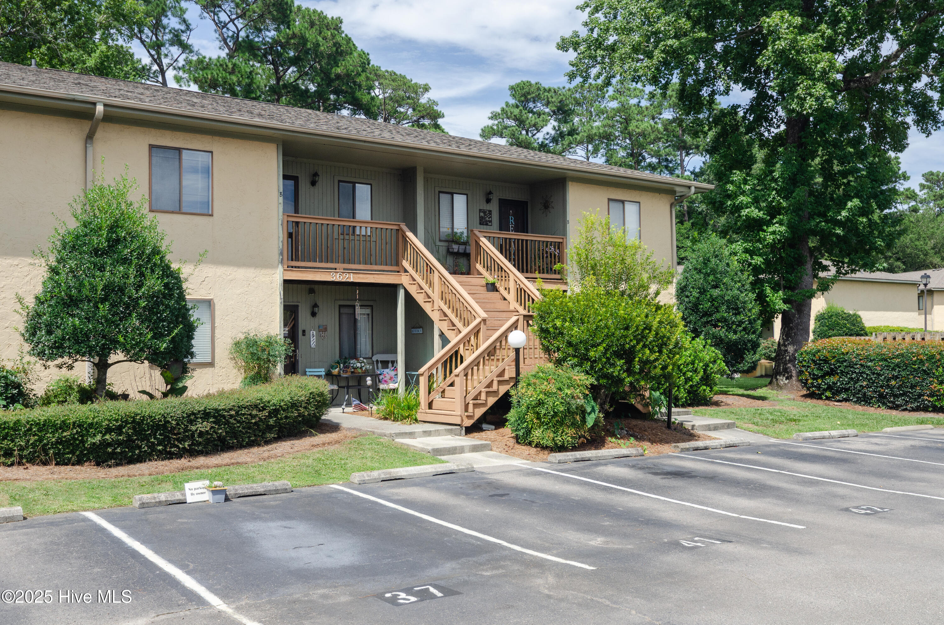 UNC at Wilmington UNC at Wilmington