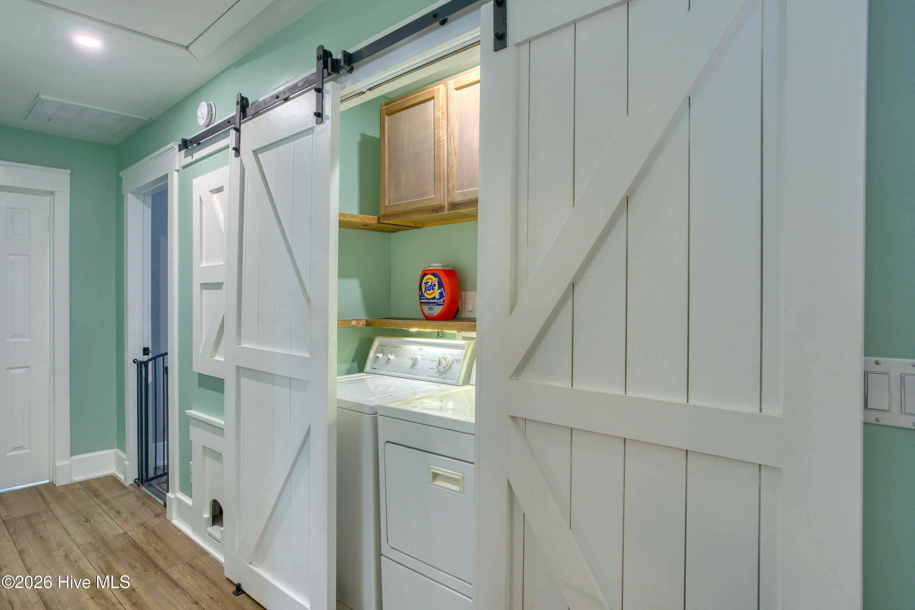 100553669 | Photo 21