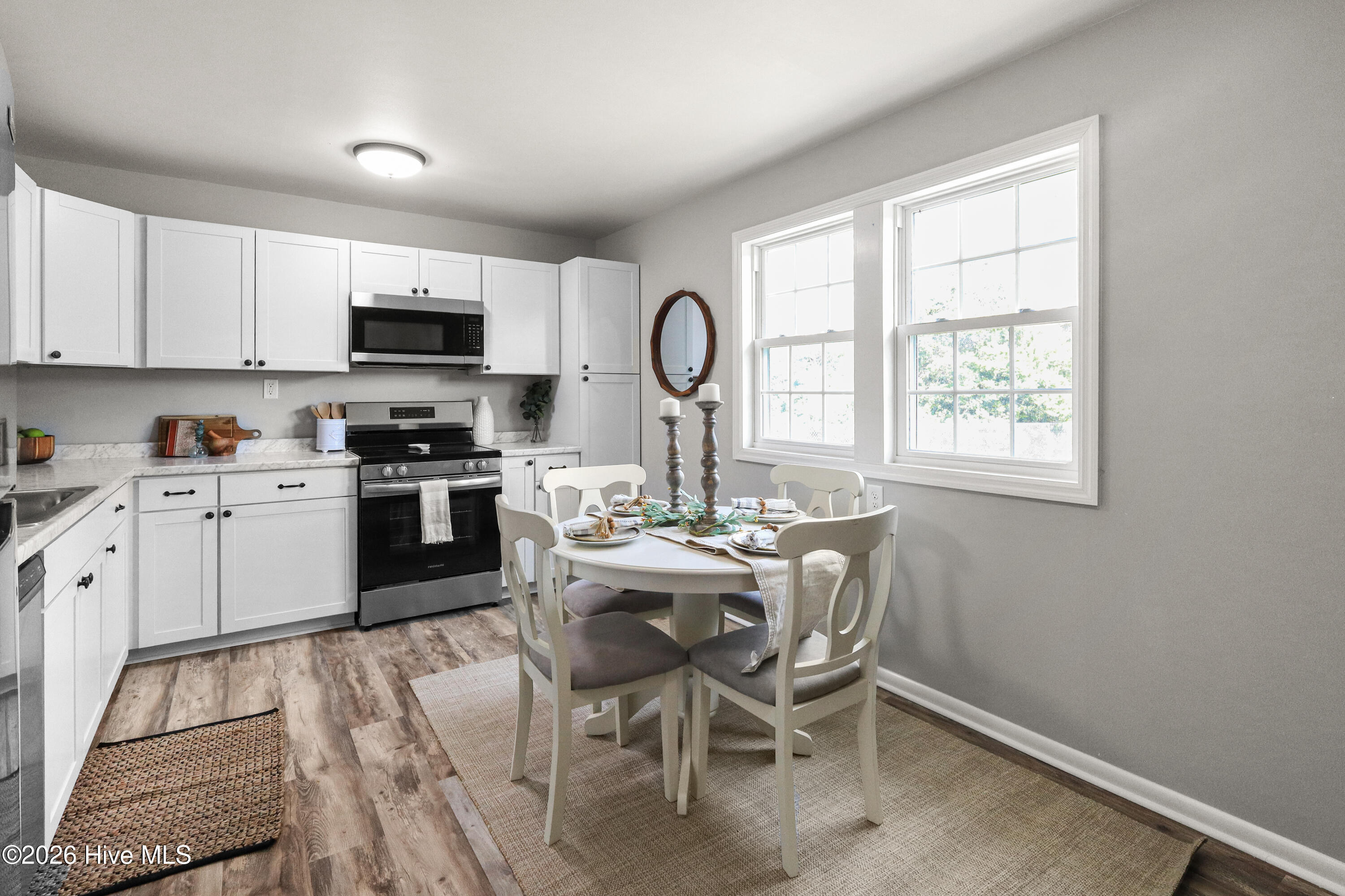 100562432 | Photo 18