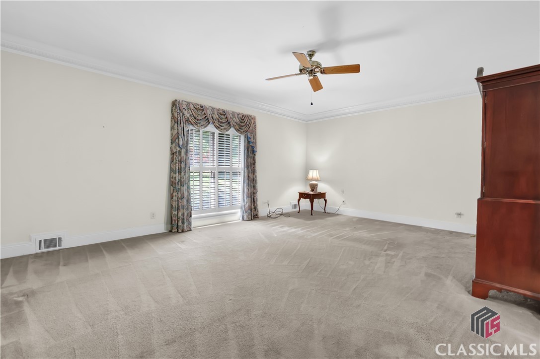 2795 Hawthorne Drive