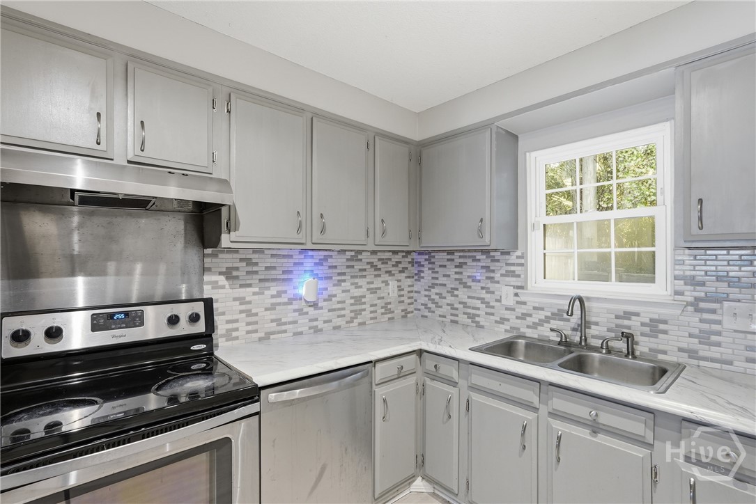 22 Longview Bluff Drive E, Savannah, GA, 31419