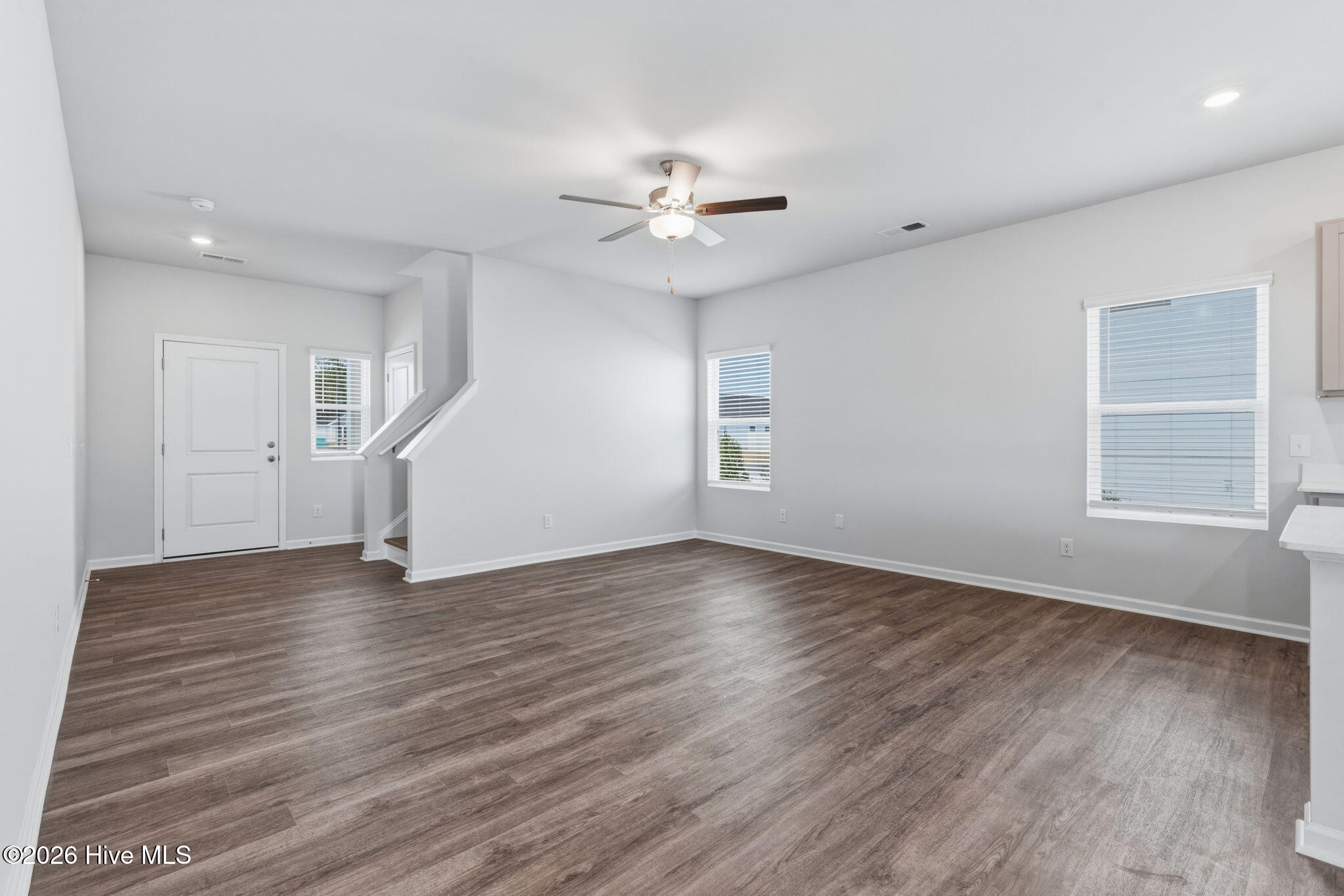 100532613 | Photo 21