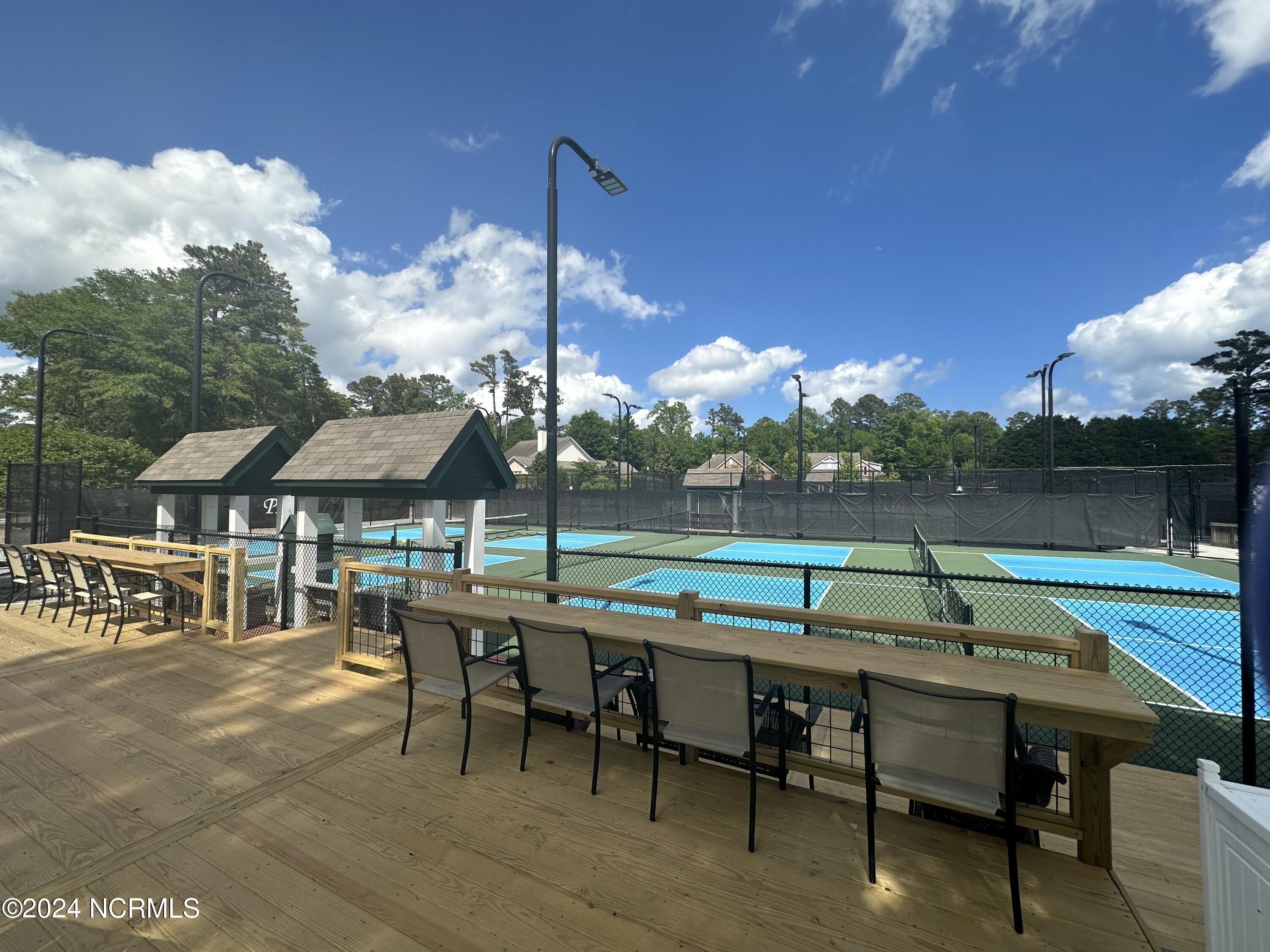 100566055 | Photo 41