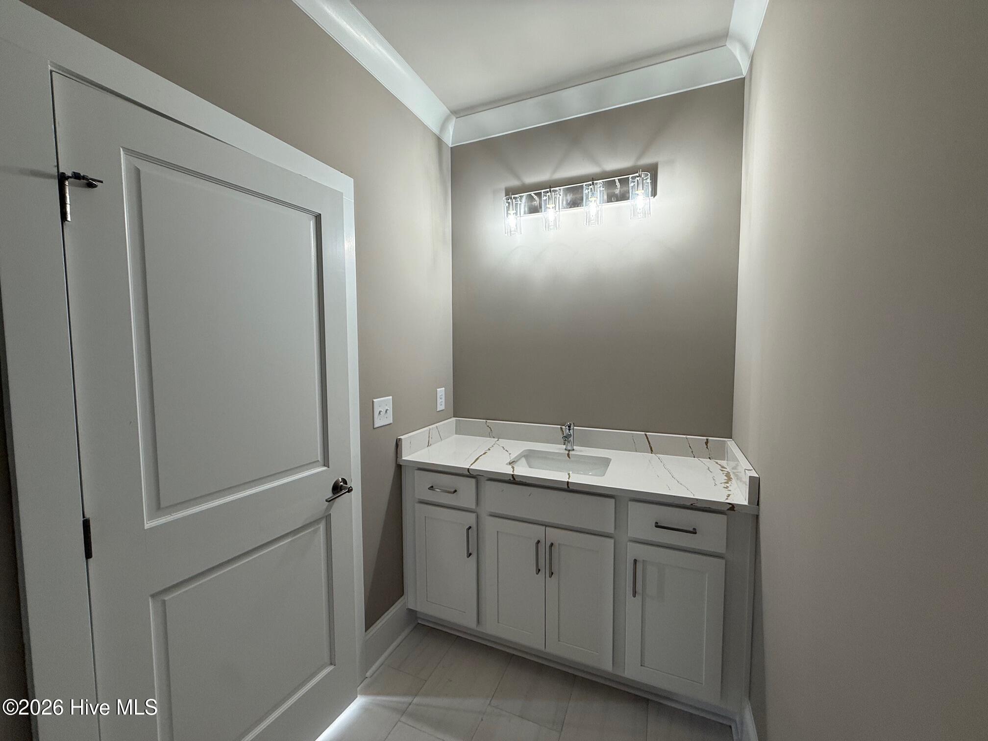 100554373 | Photo 25