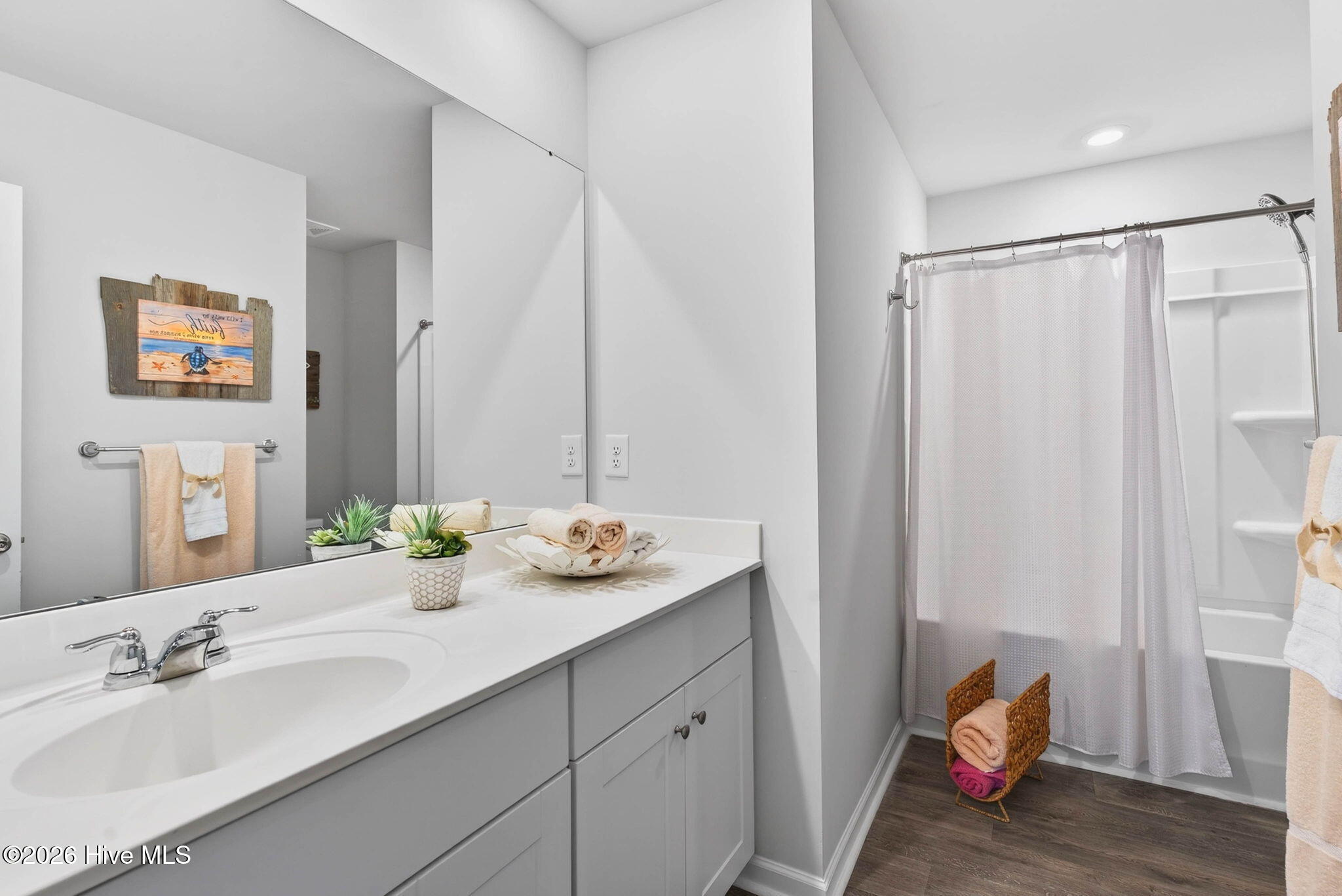 100564672 | Photo 34