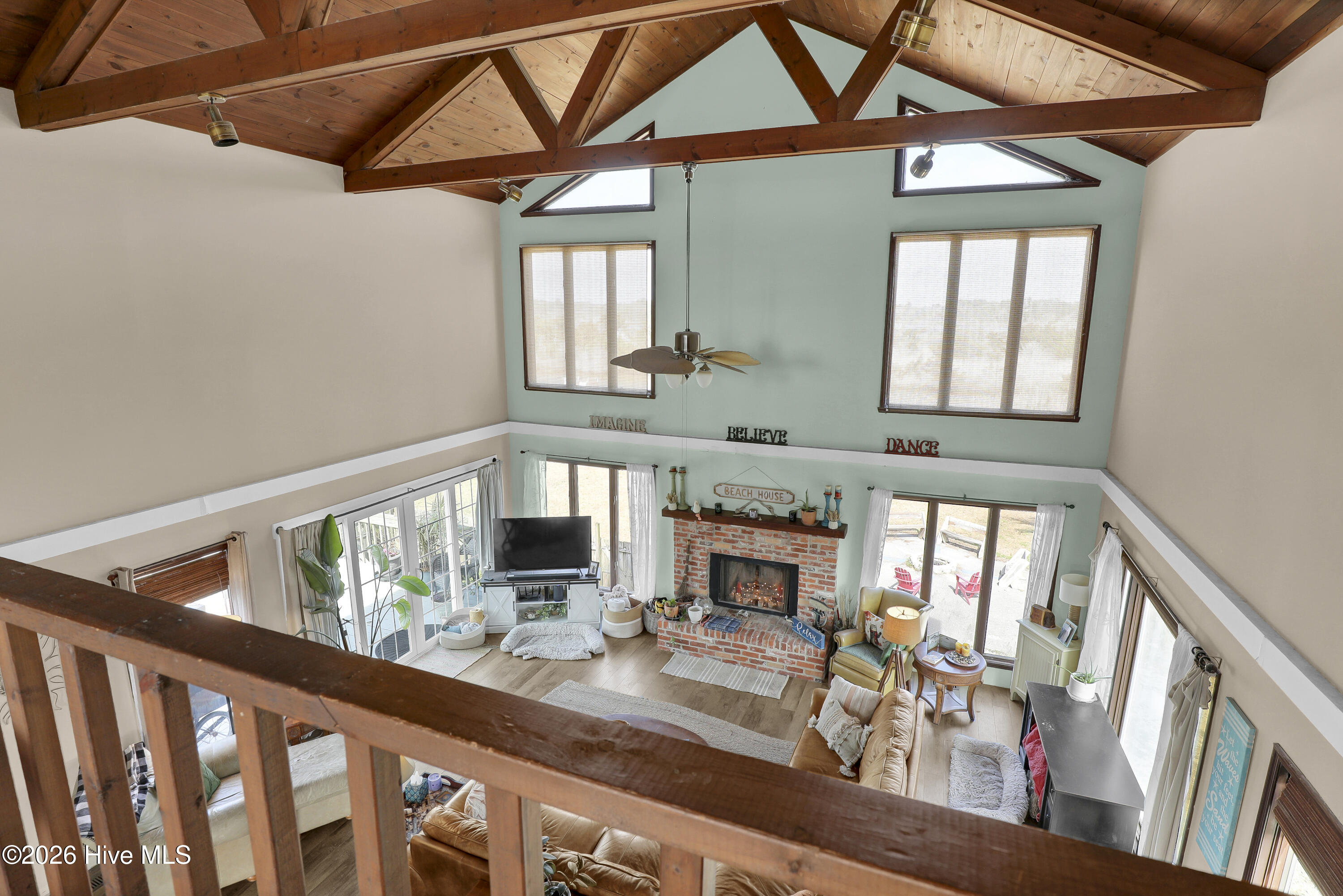 100559056 | Photo 14