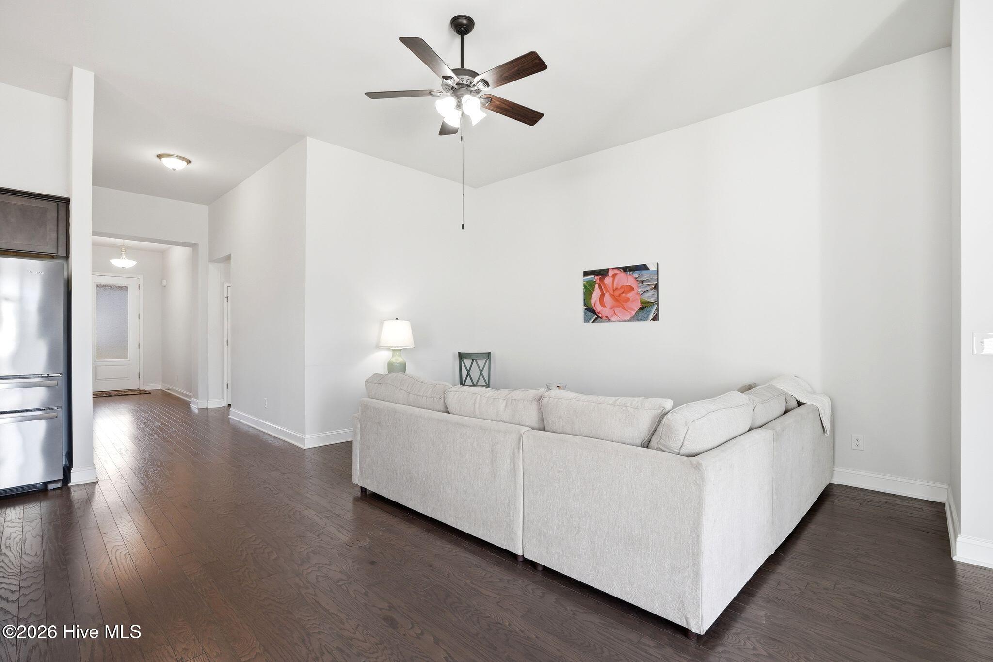 100560462 | Photo 35