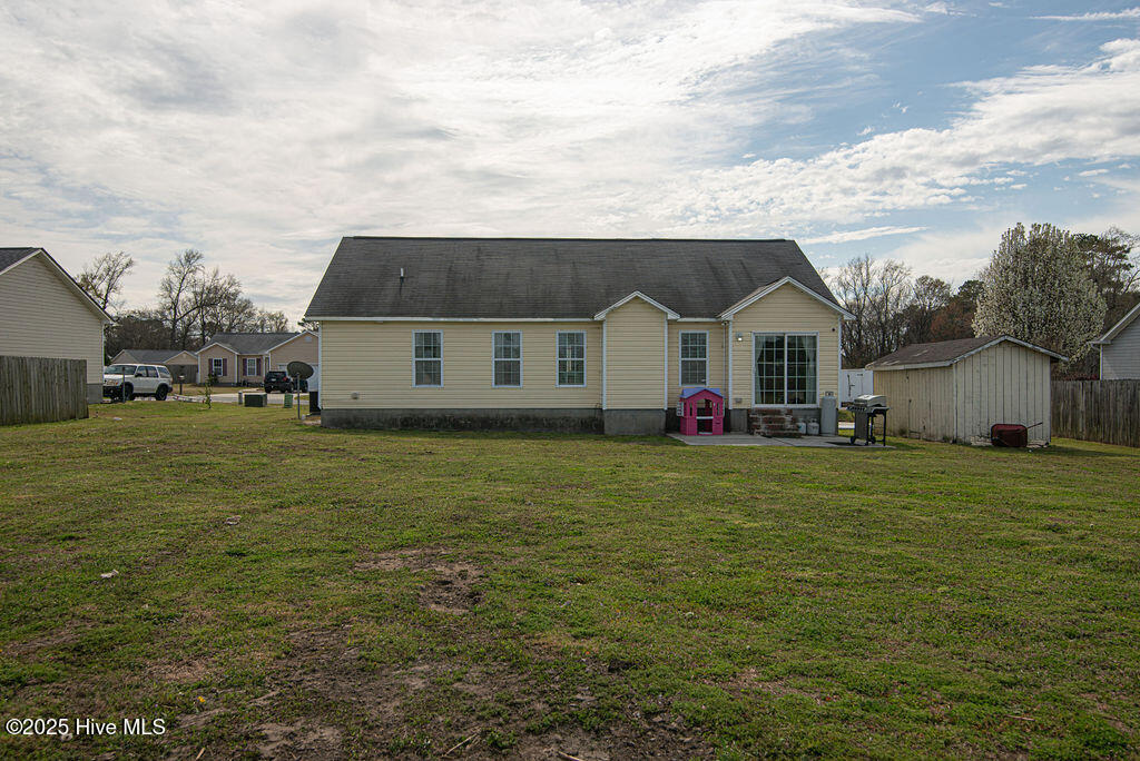 100533918 | Photo 27