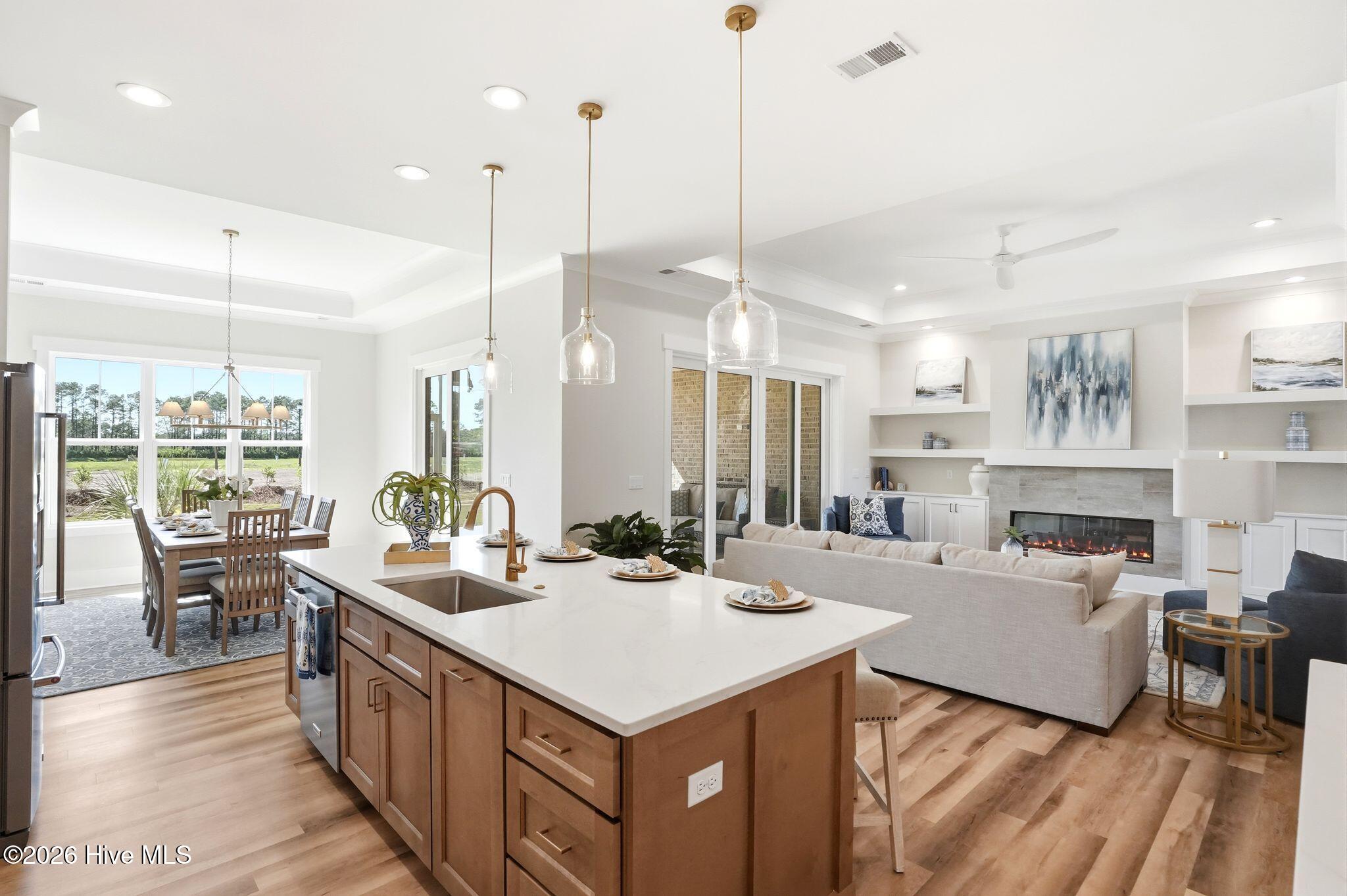 100537171 | Photo 31