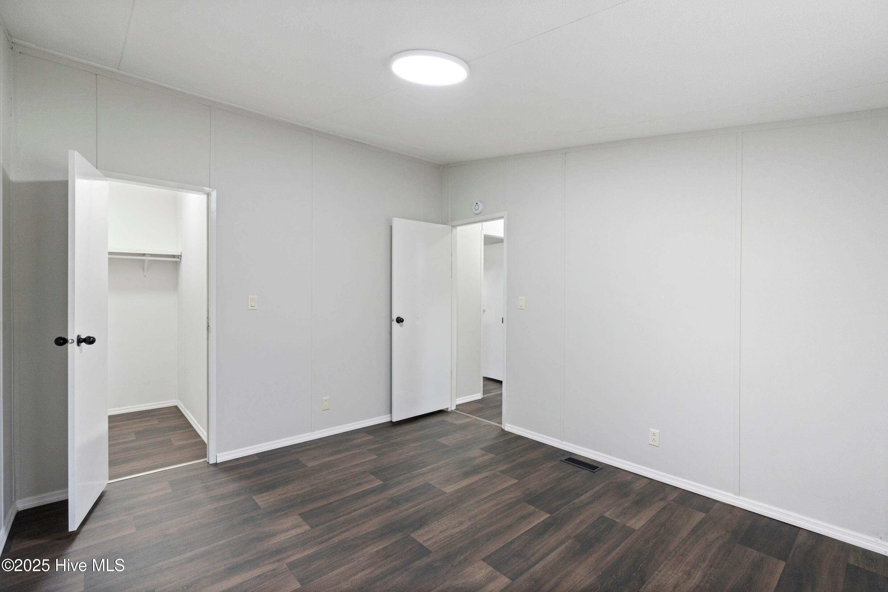 100535614 | Photo 34