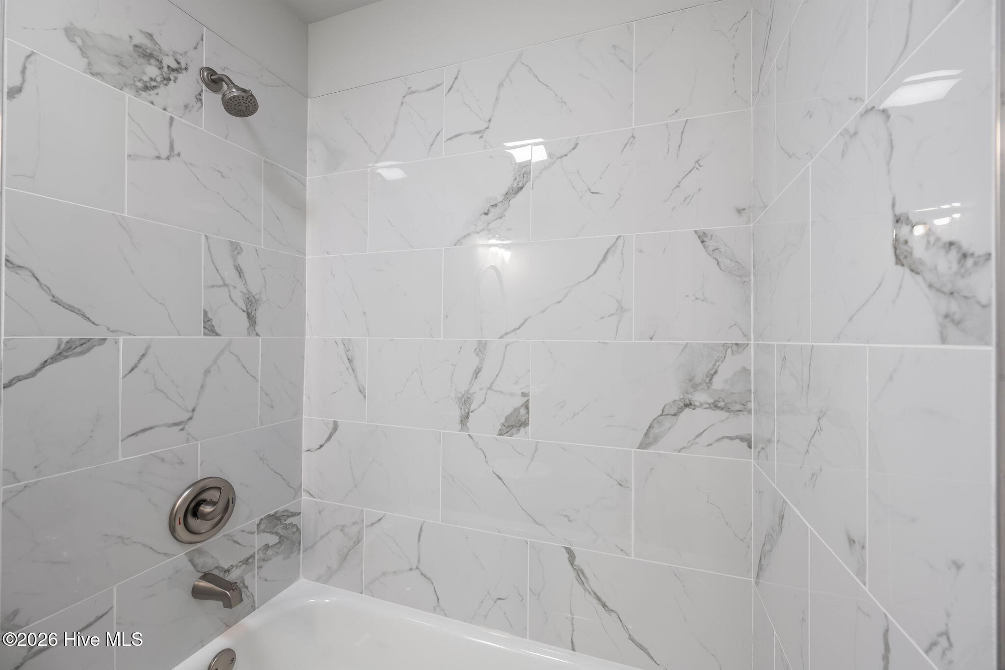 100505394 | Photo 36