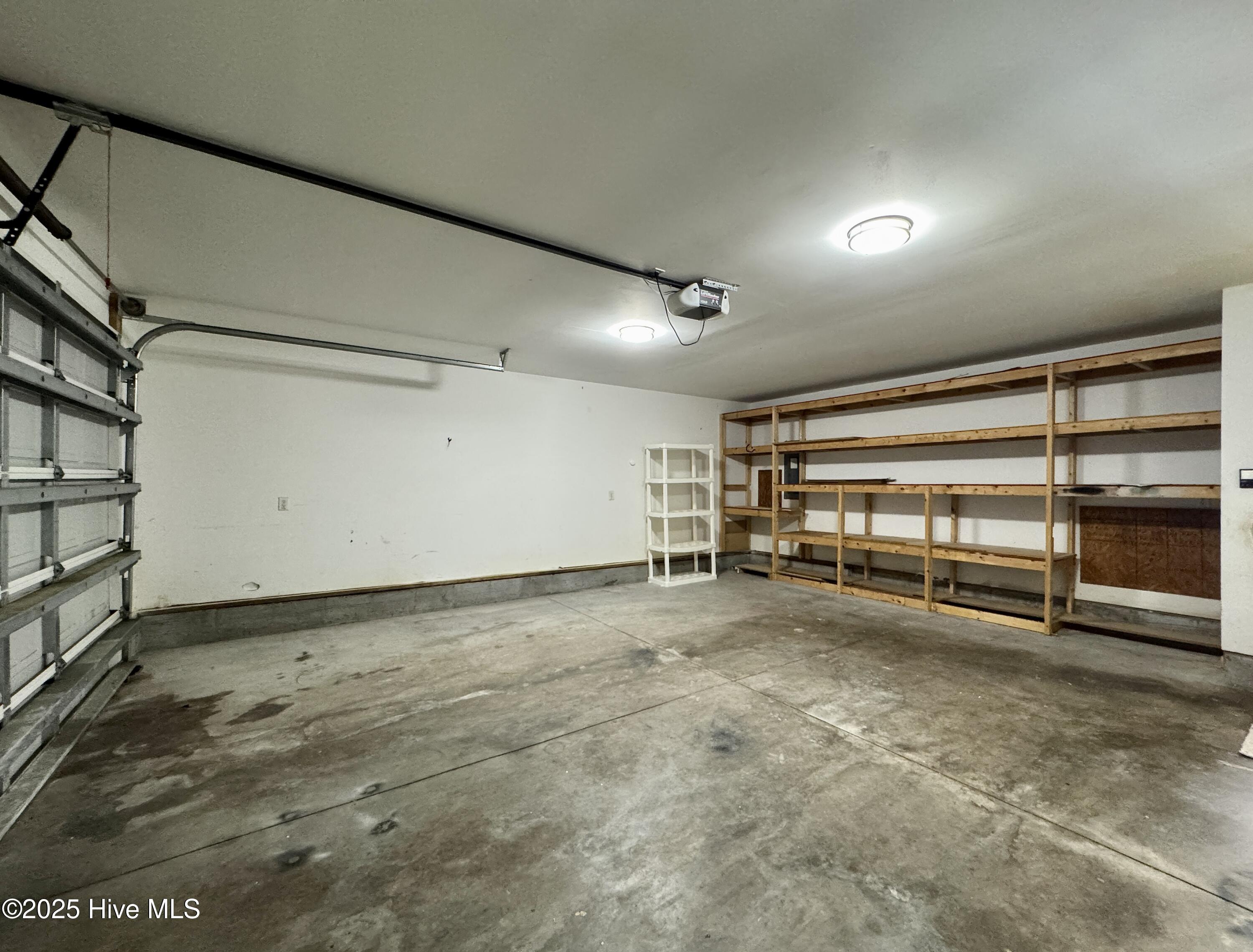 100546415 | Photo 11