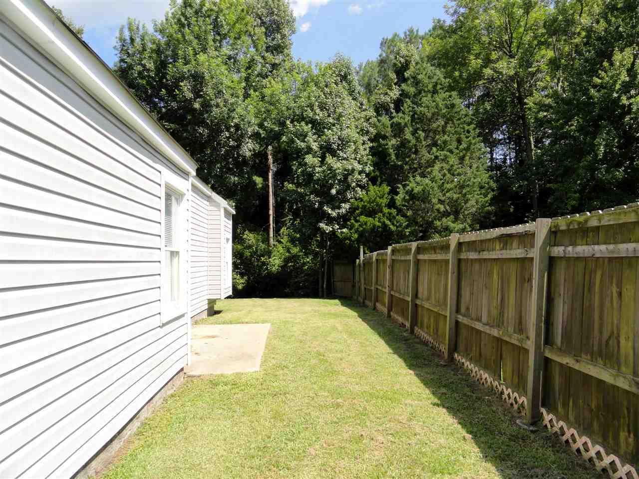 100560130 | Photo 23