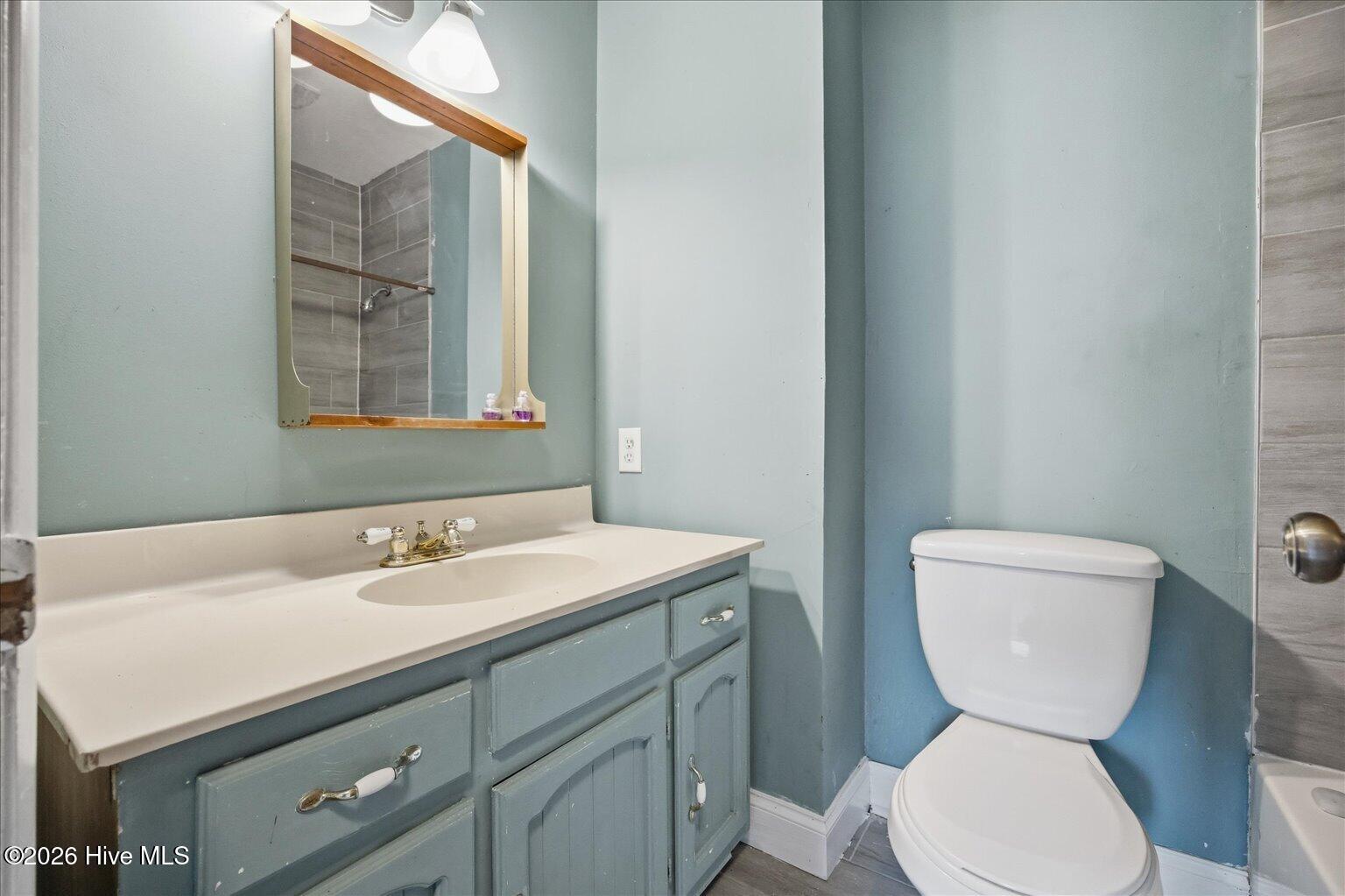 100555957 | Photo 32