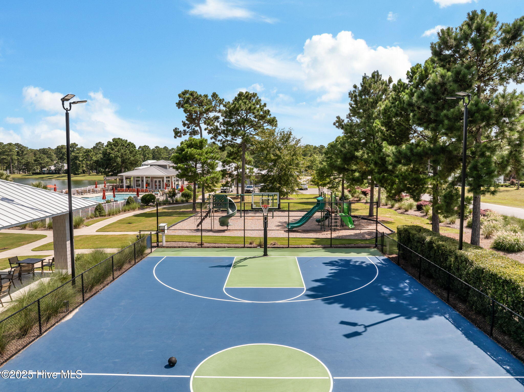 100526969 | Photo 67