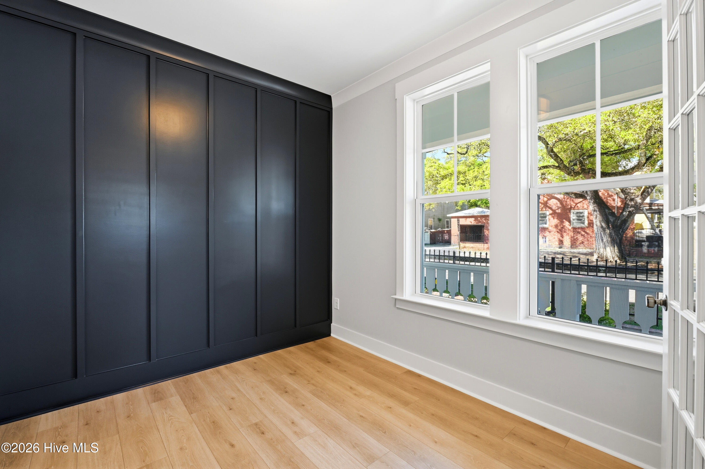 100566798 | Photo 16