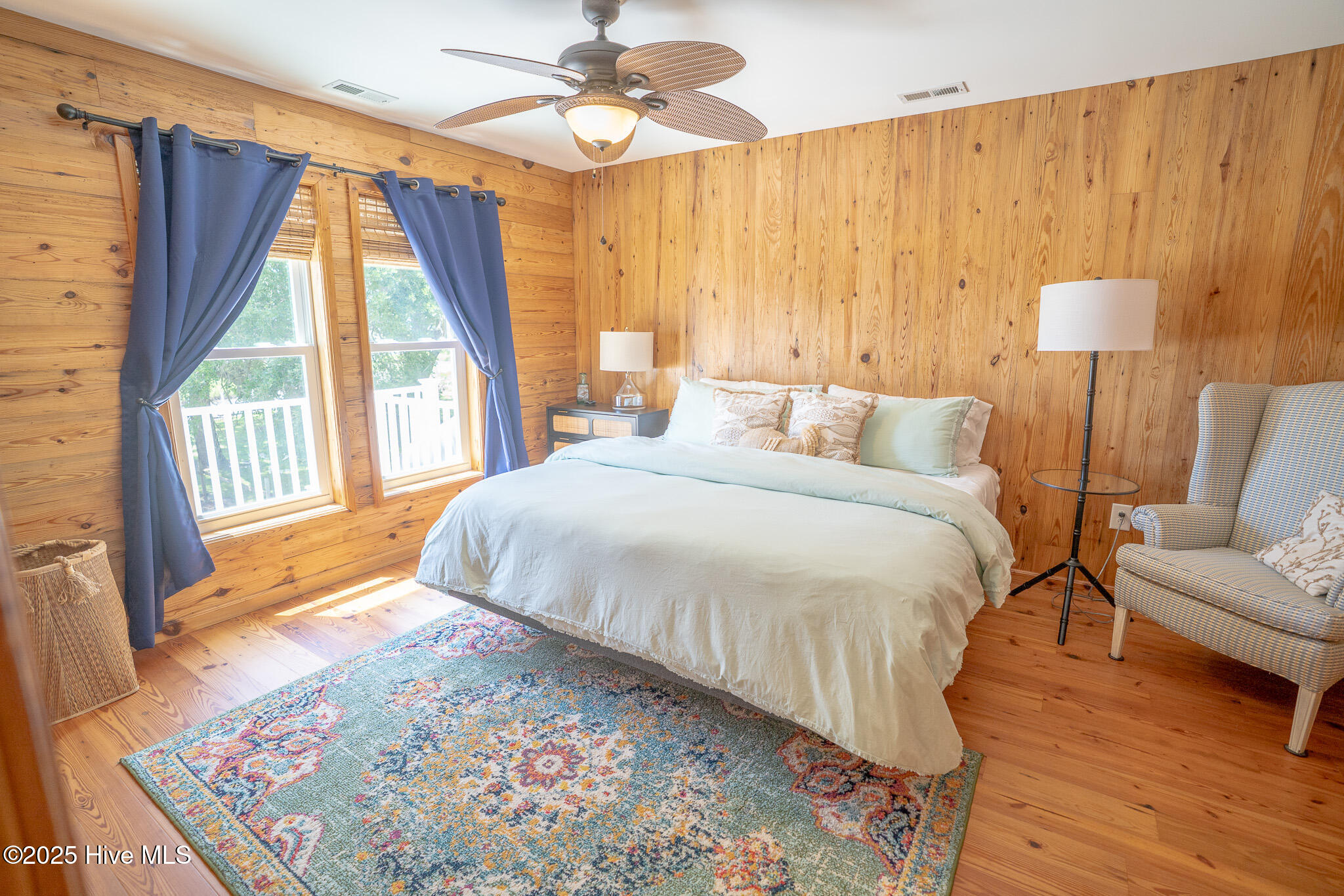 100516311 | Photo 28