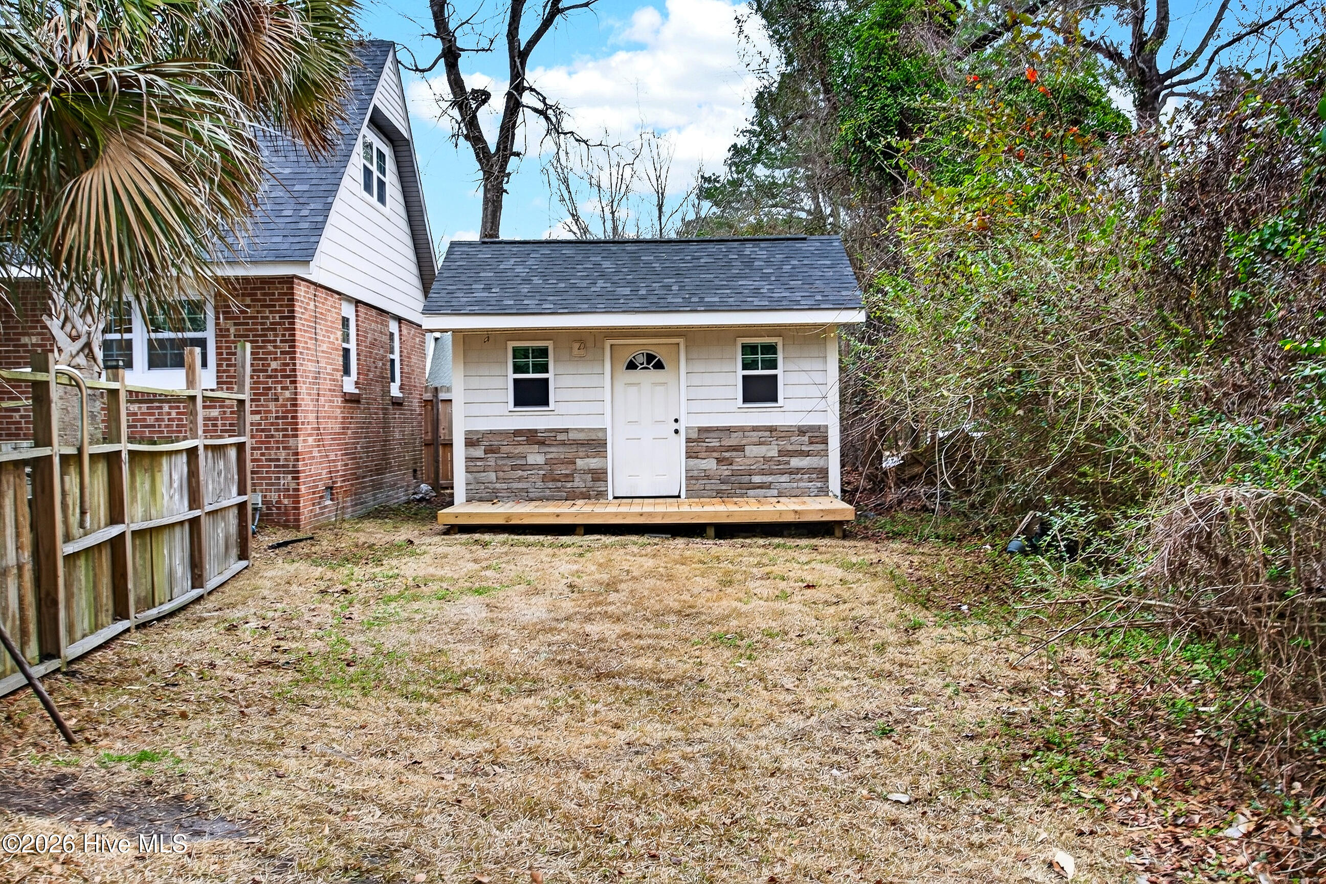 100558512 | Photo 39