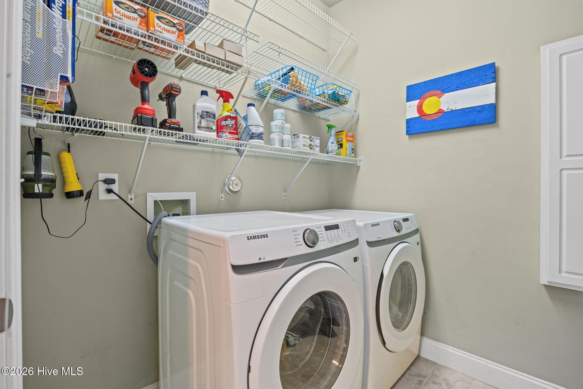 100560017 | Photo 16