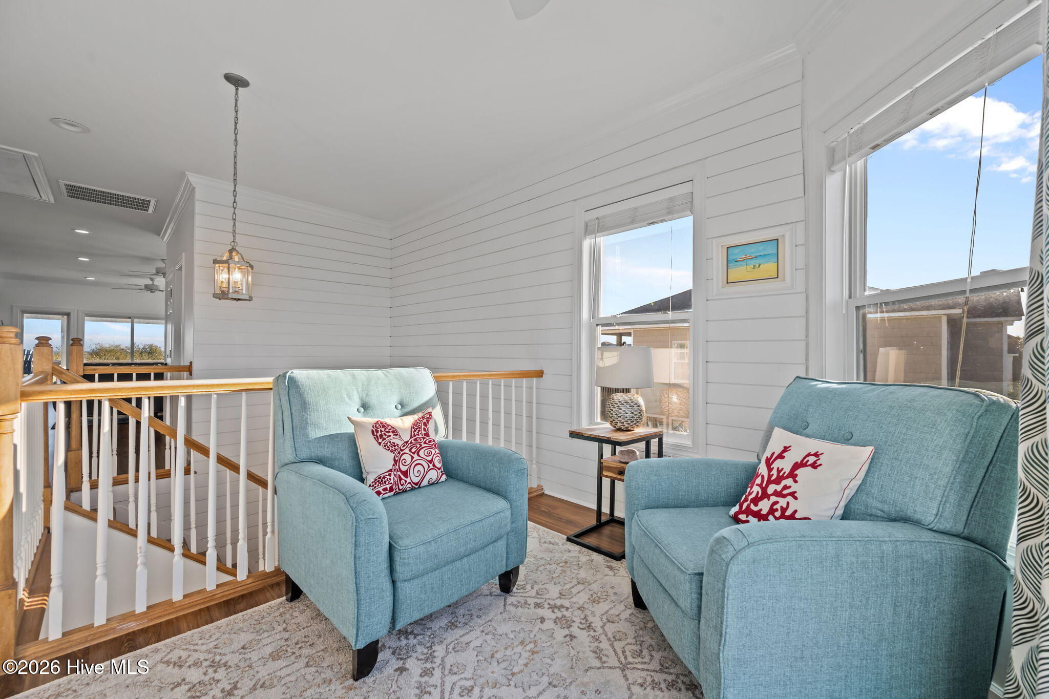 100565208 | Photo 25