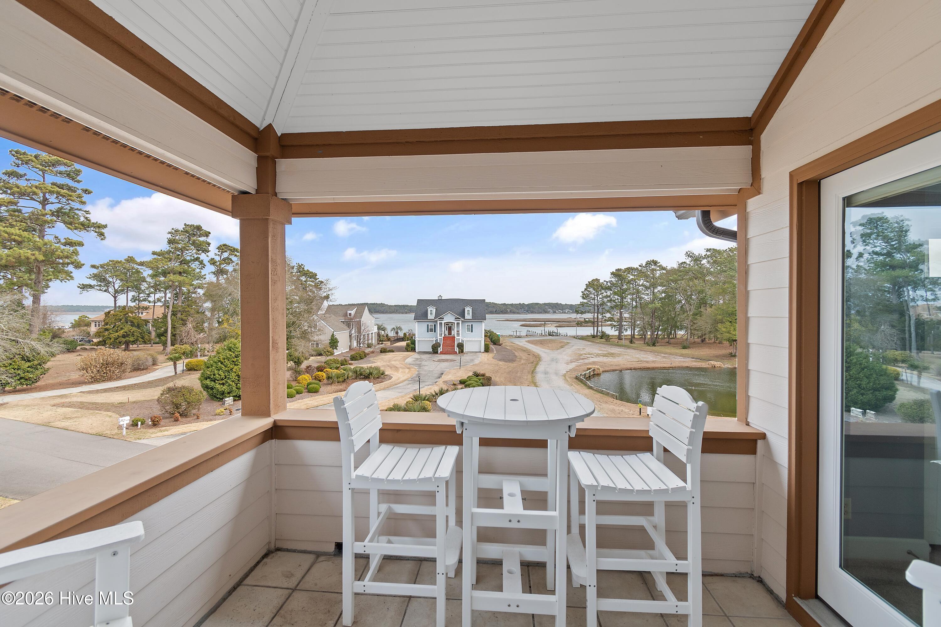 100557427 | Photo 52