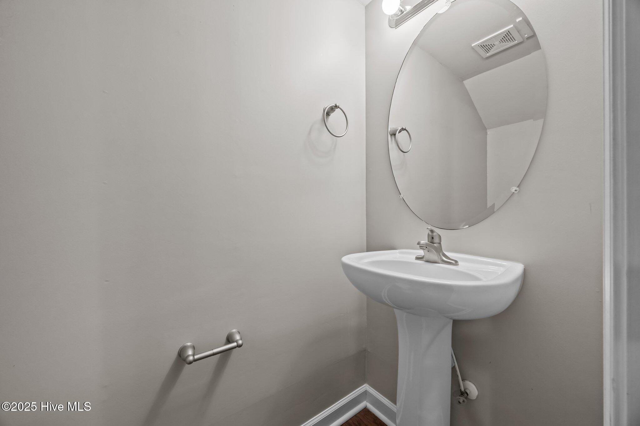 100566846 | Photo 10