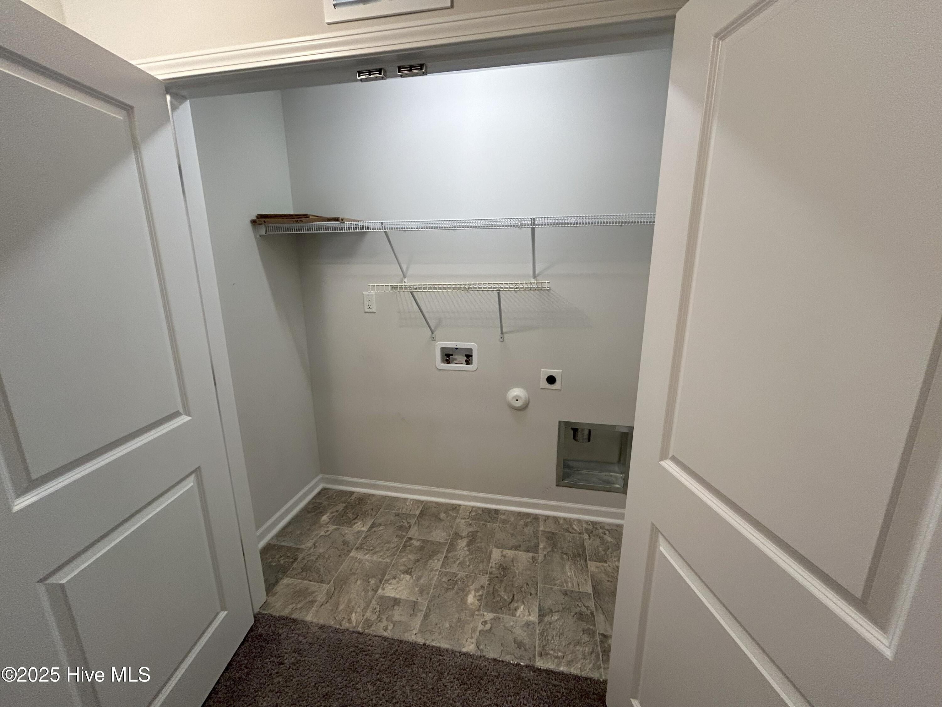 100541755 | Photo 13