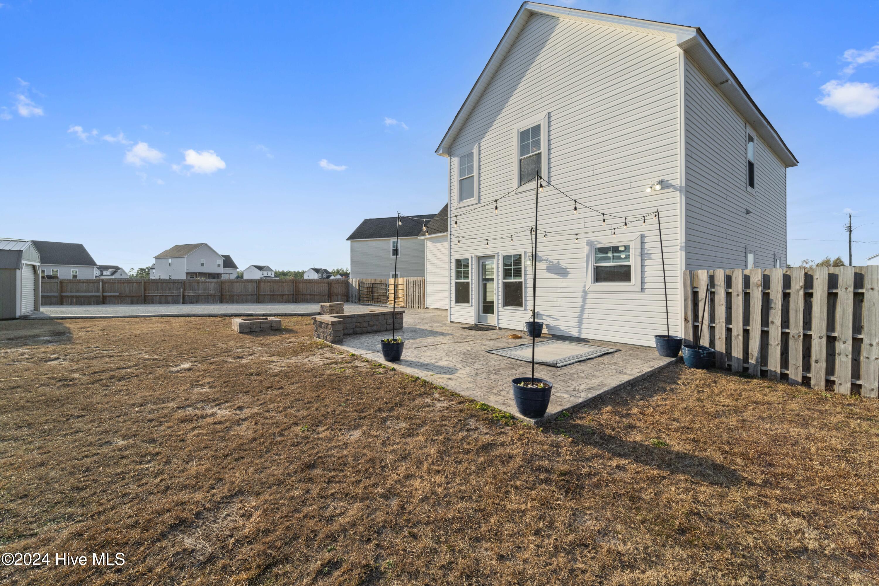 100548081 | Photo 14