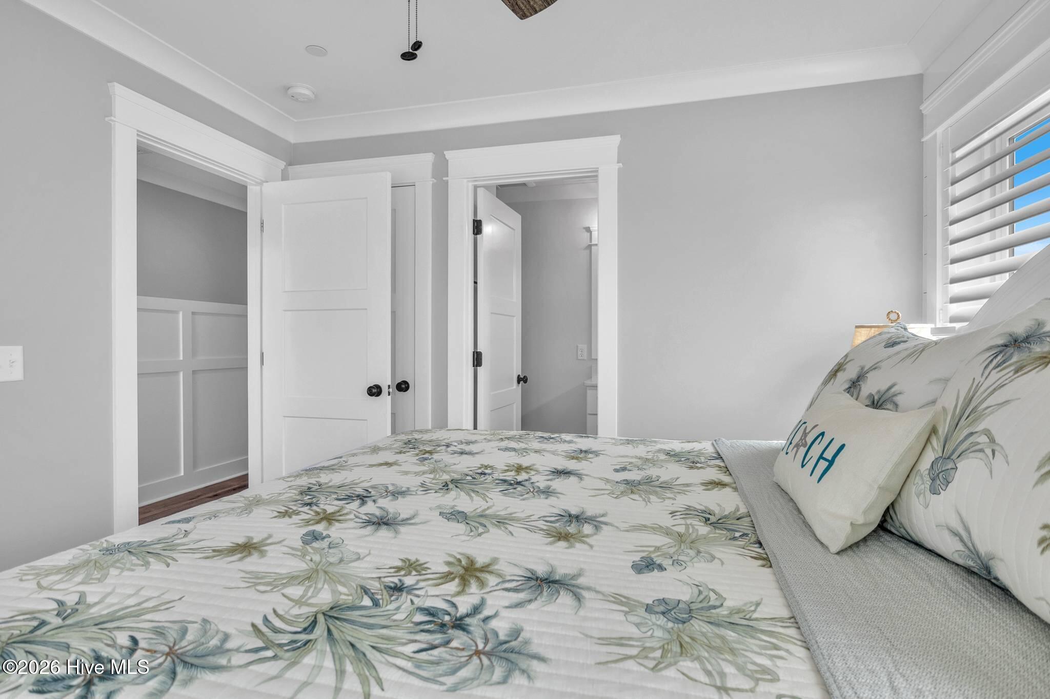 100558345 | Photo 40