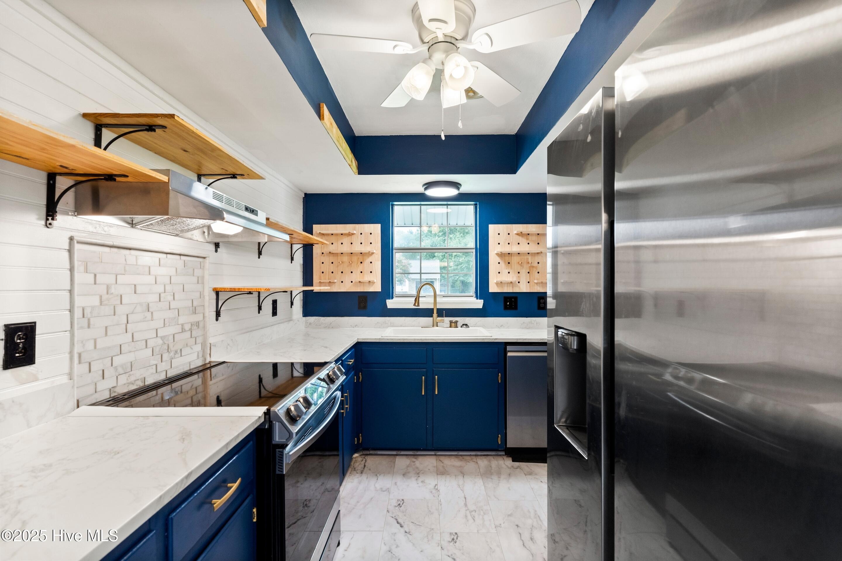 100523596 | Photo 10