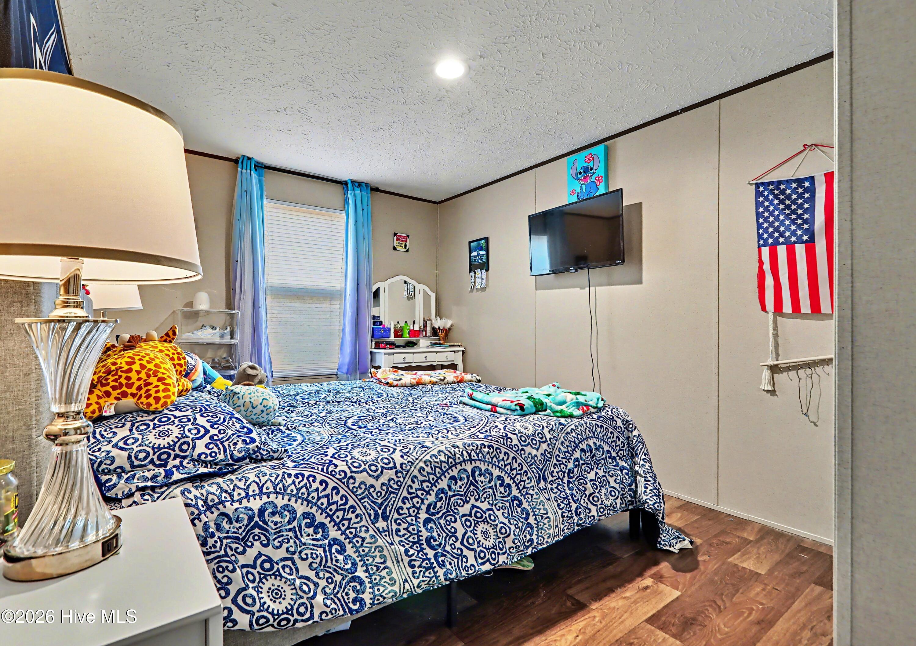 100548281 | Photo 10