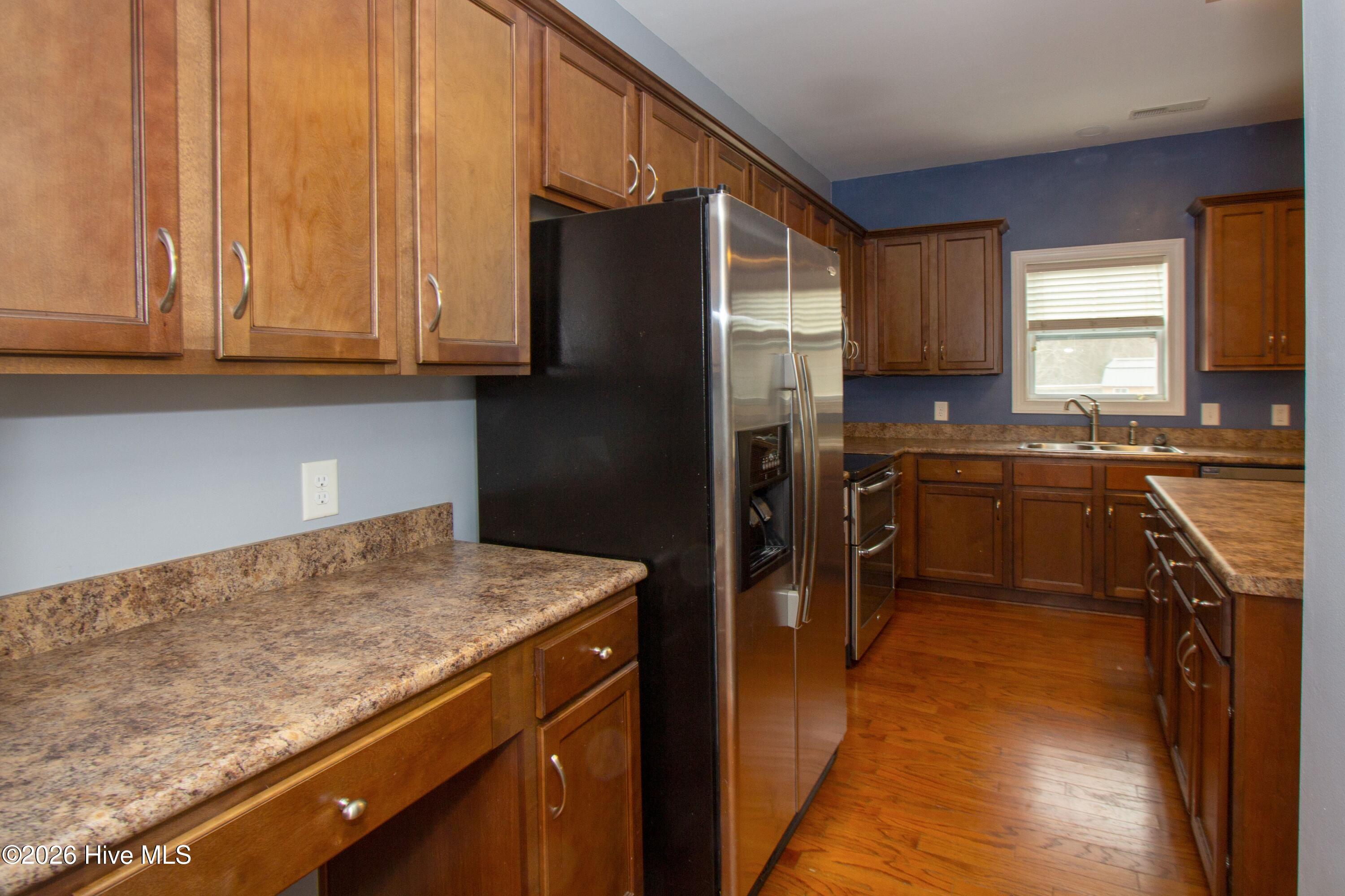 100555872 | Photo 16