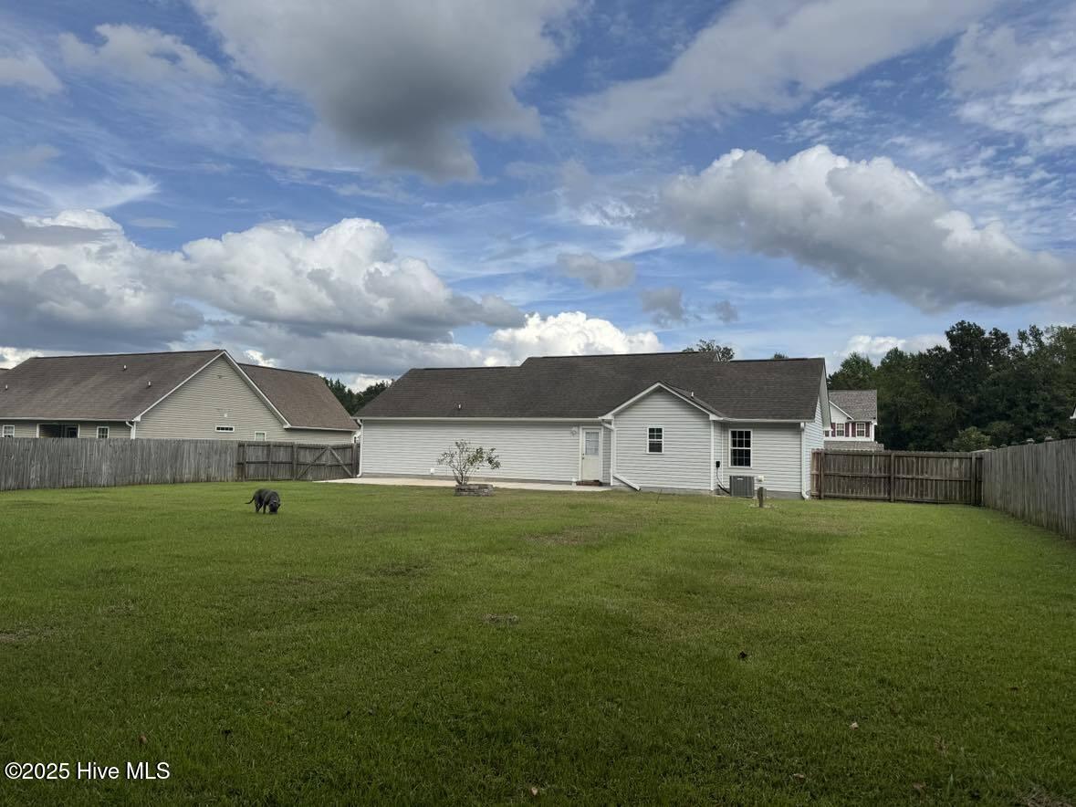 100521086 | Photo 14