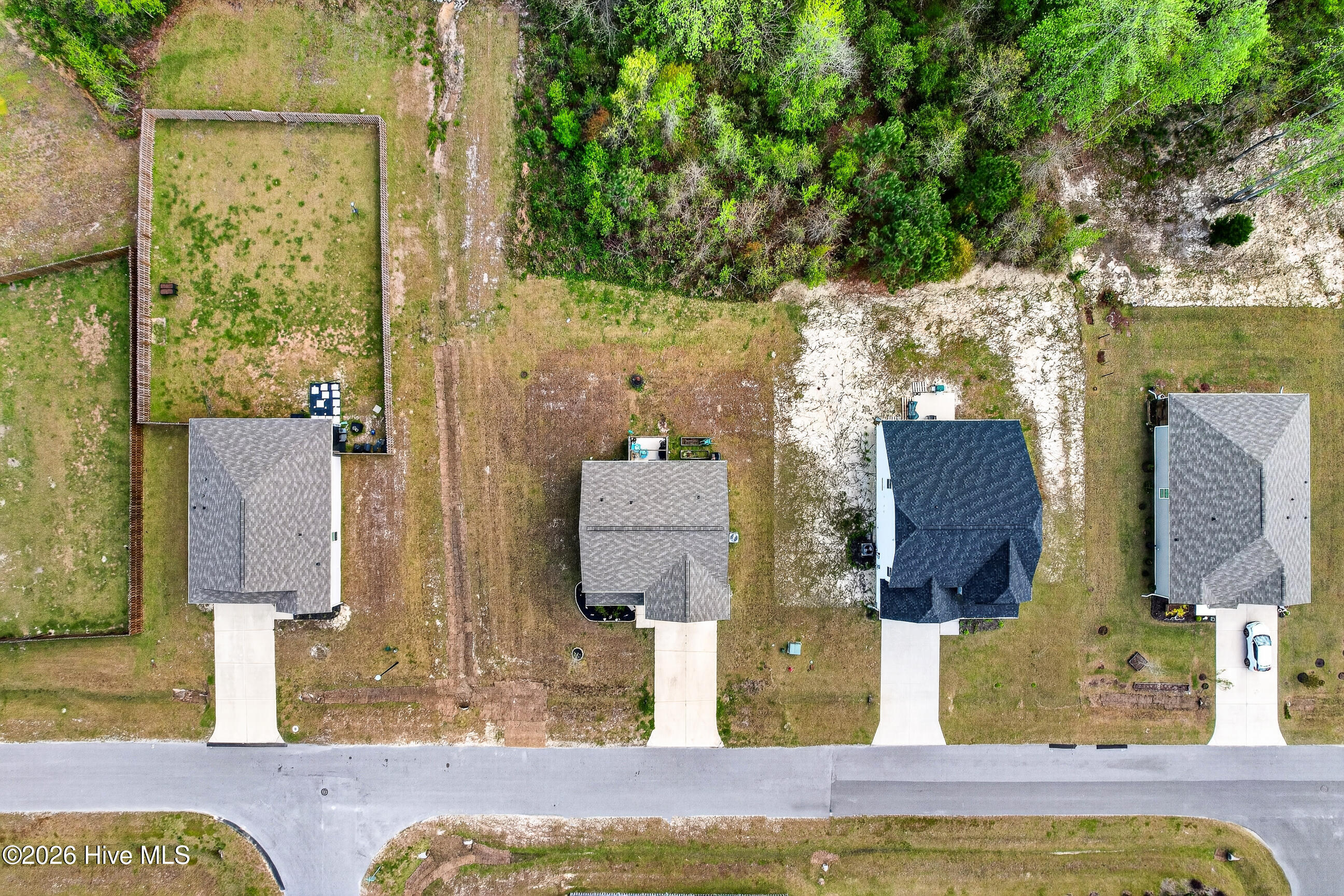 100566530 | Photo 28