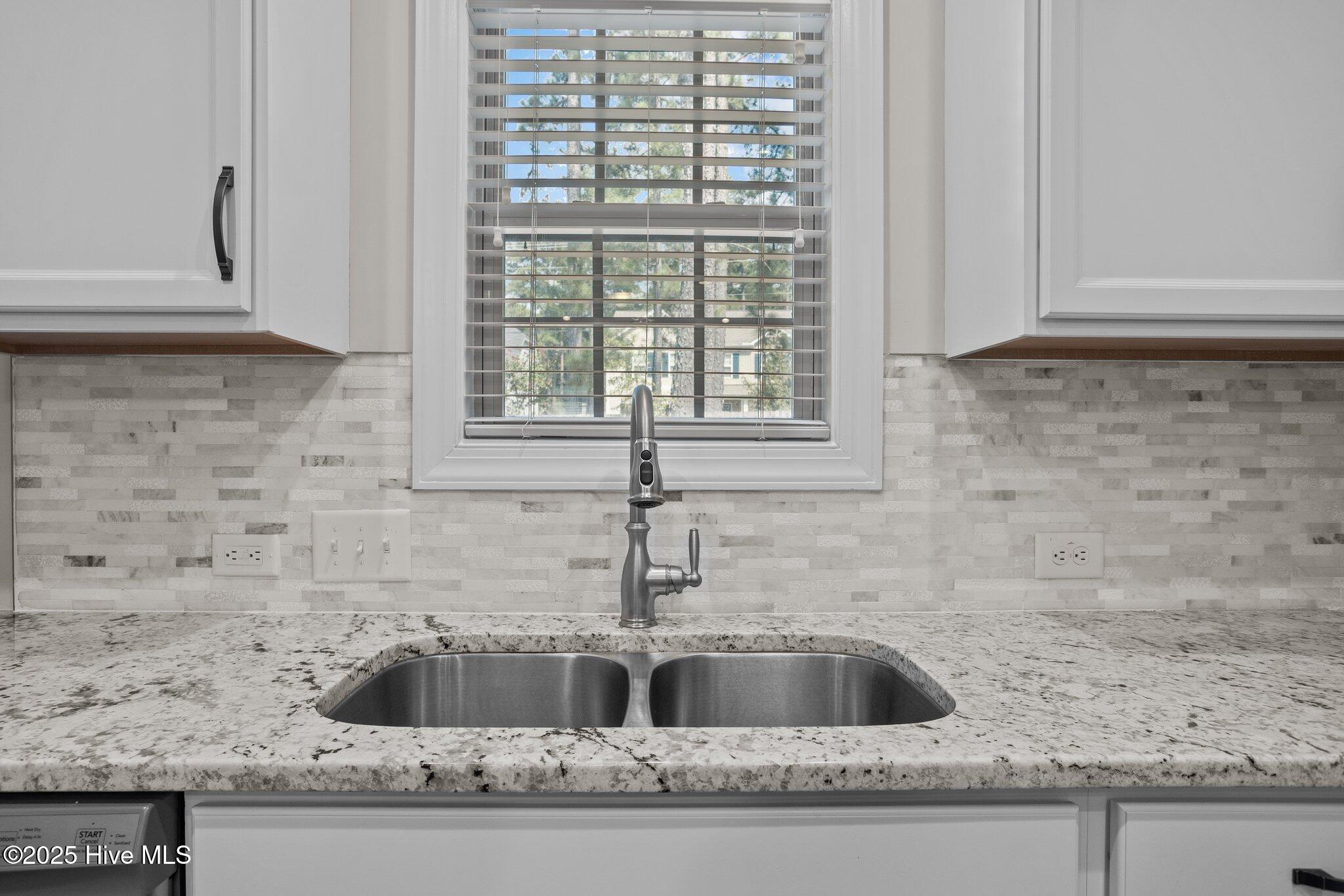 13-web-or-mls-707A8404