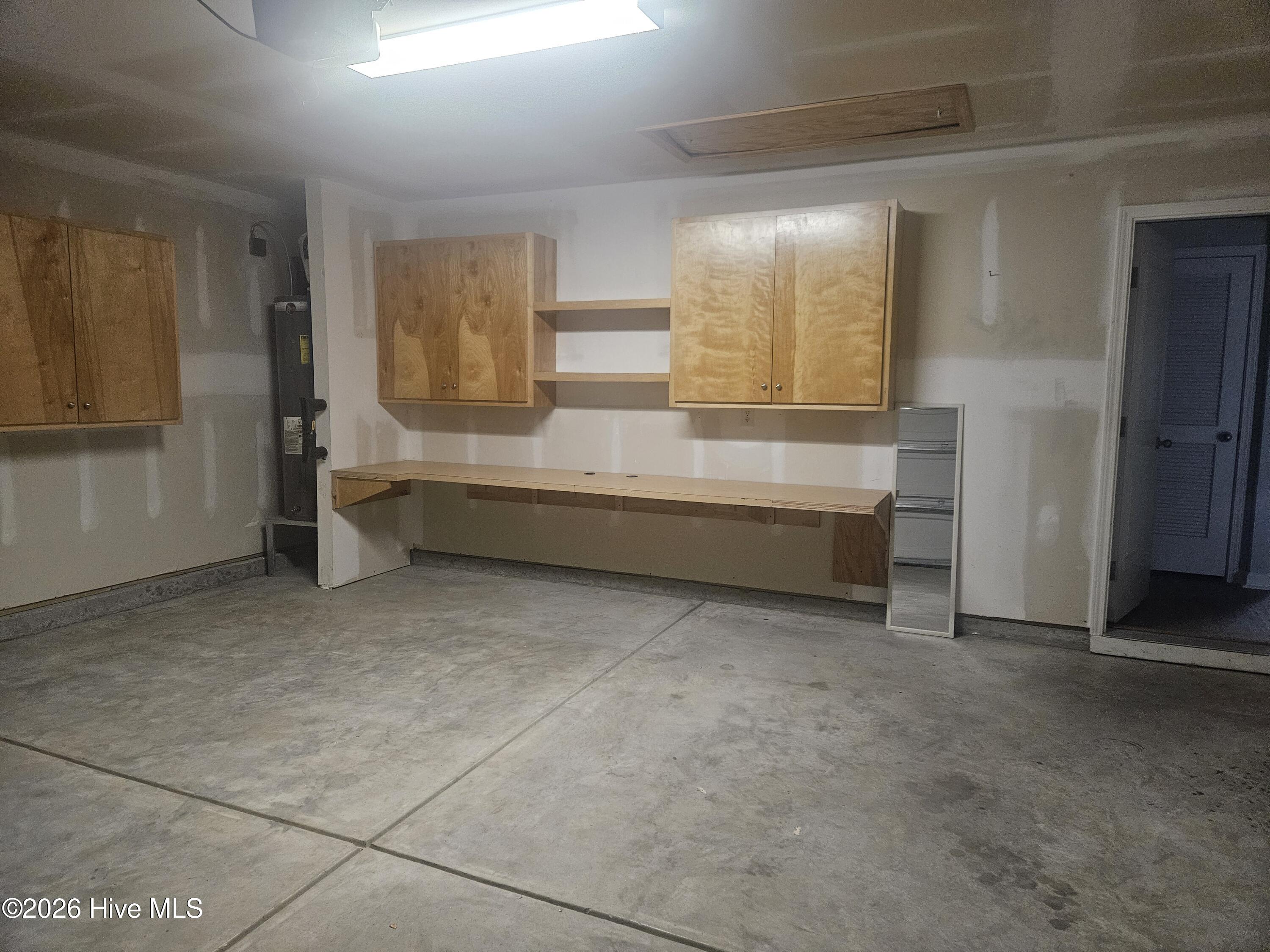 100556834 | Photo 30