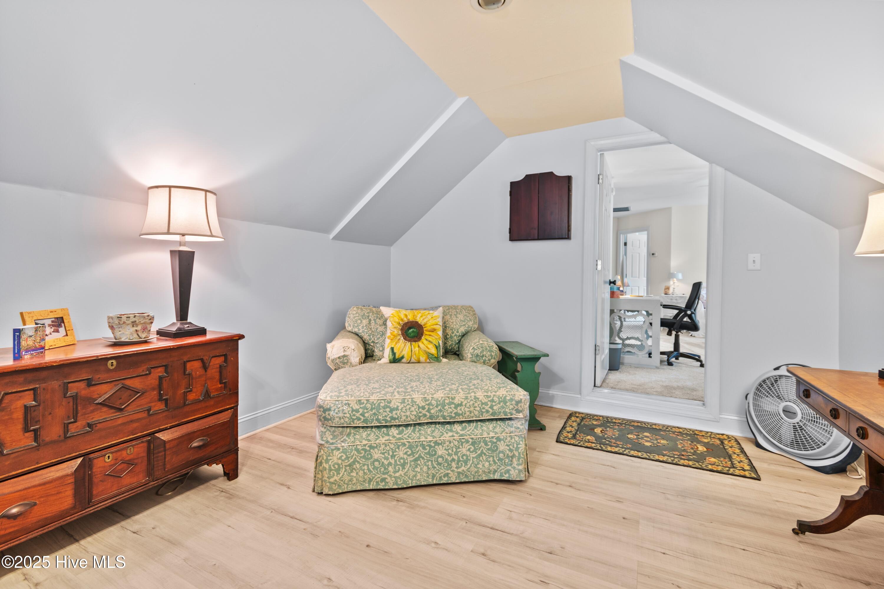 100522421 | Photo 55