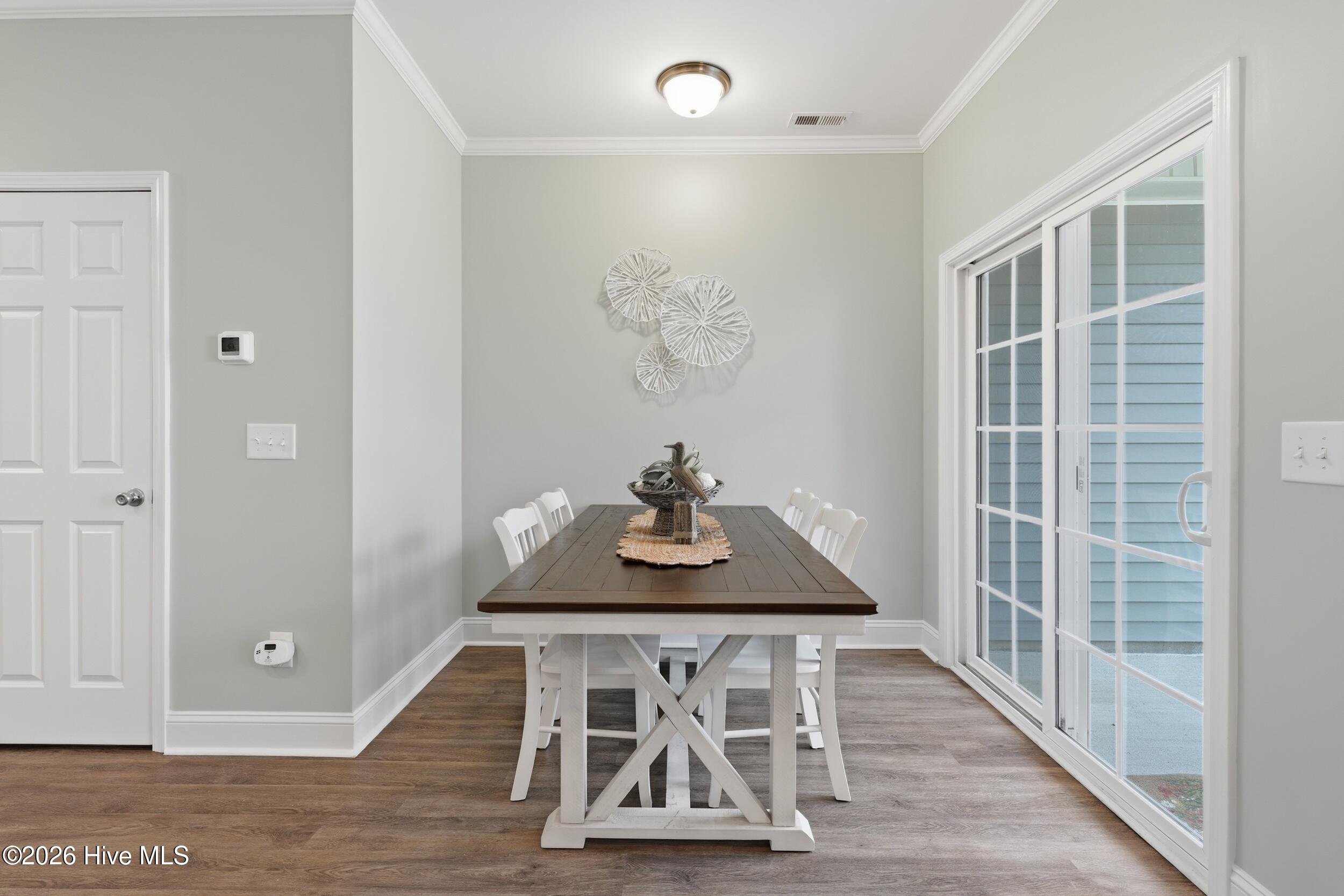 100566235 | Photo 17