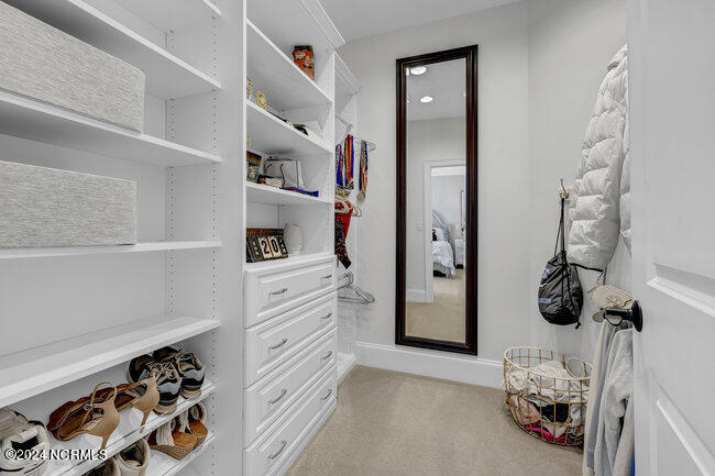 100543138 | Photo 41