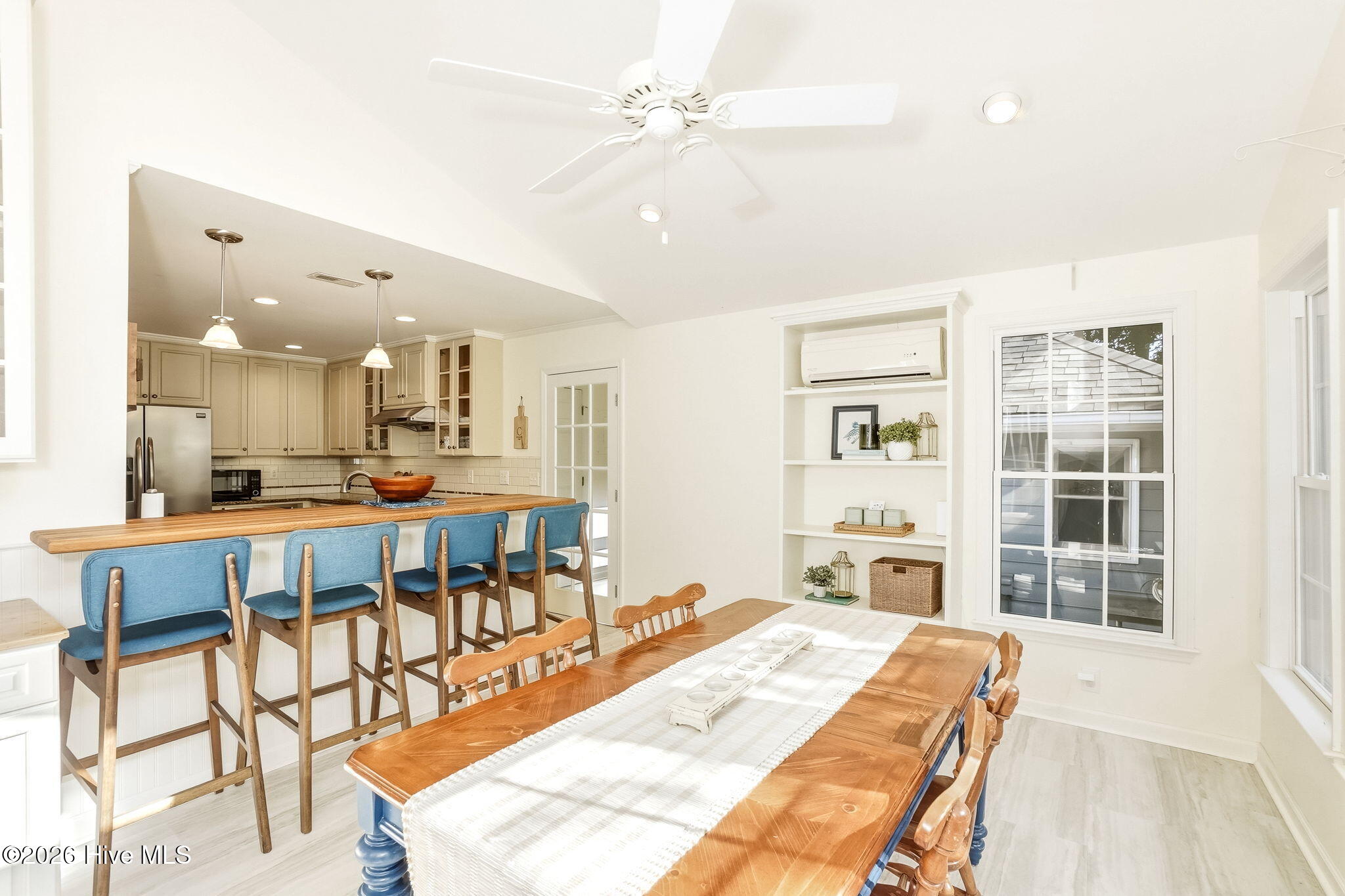 121 Gull Harbor Drive,Newport