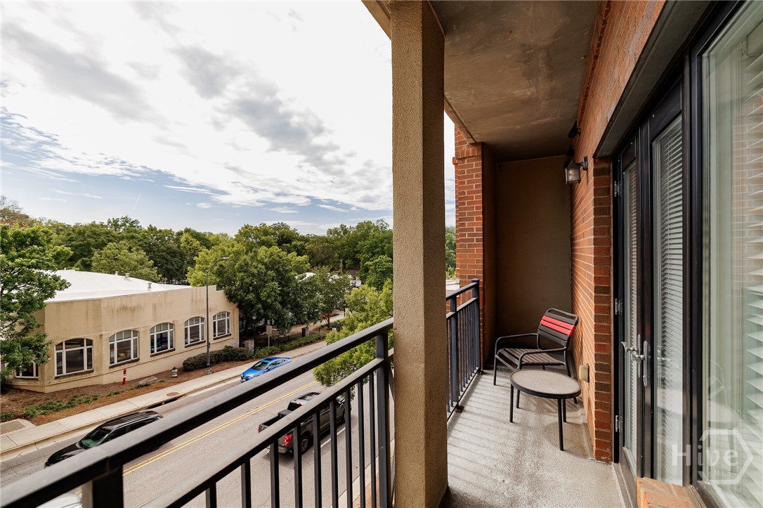 250 W Broad Street 304