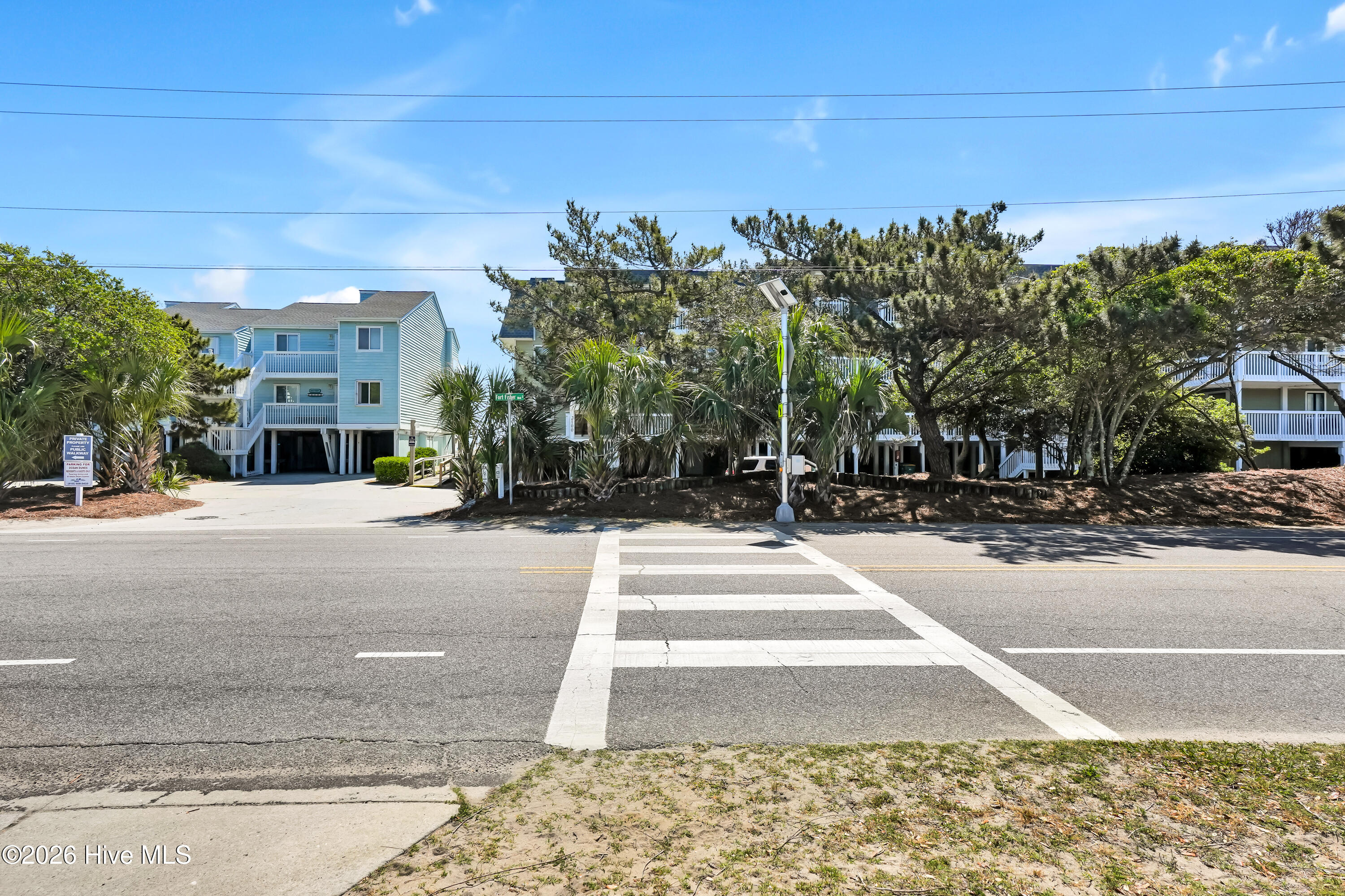 100568340 | Photo 35